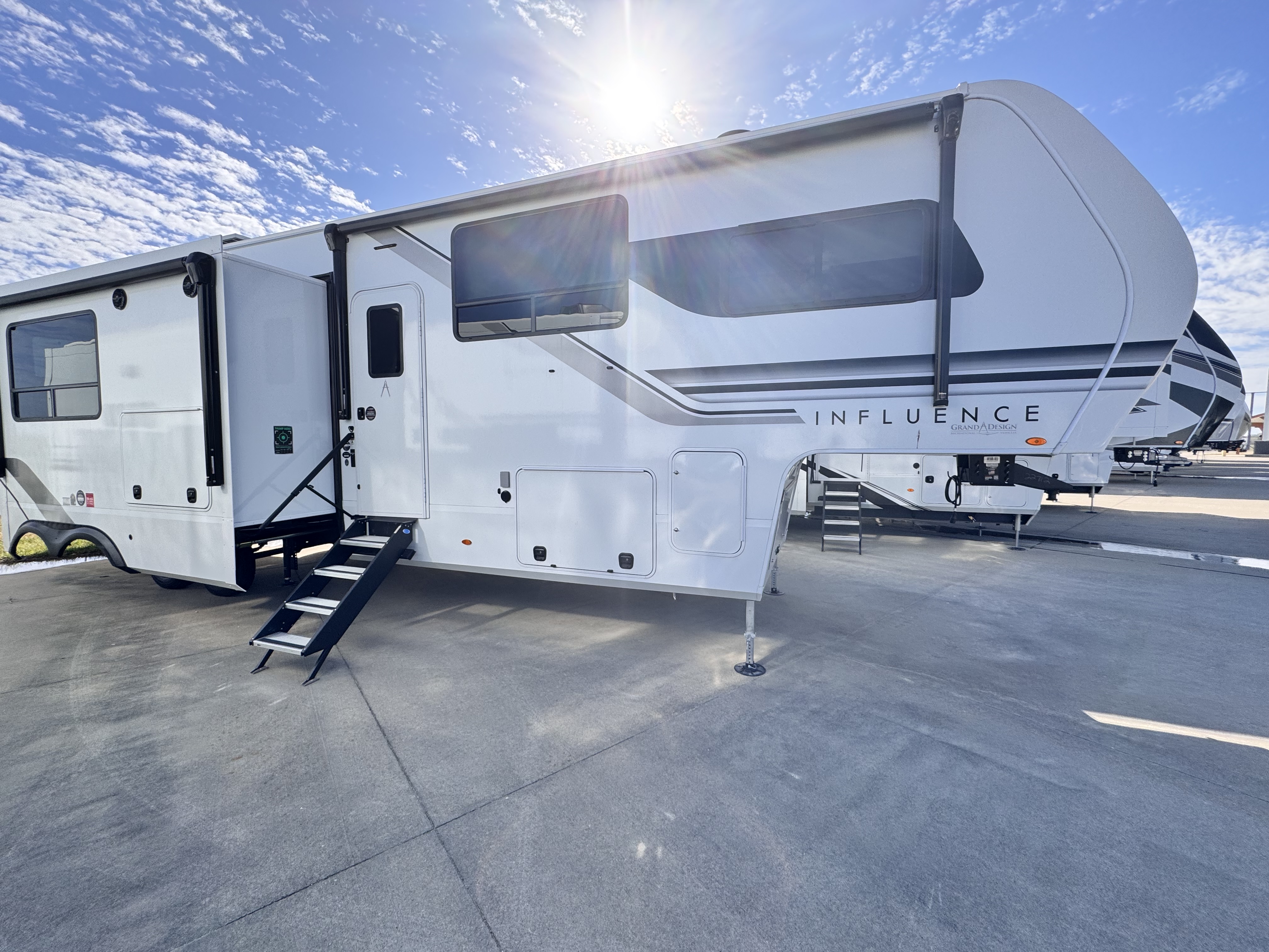 SOLD NEW 2026 Grand Design IMAGINE 2500RL | Four Seasons RV