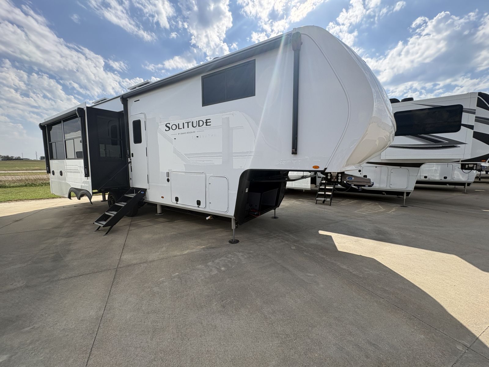 NEW 2026 Grand Design Influence 3003RL - Four Seasons RV