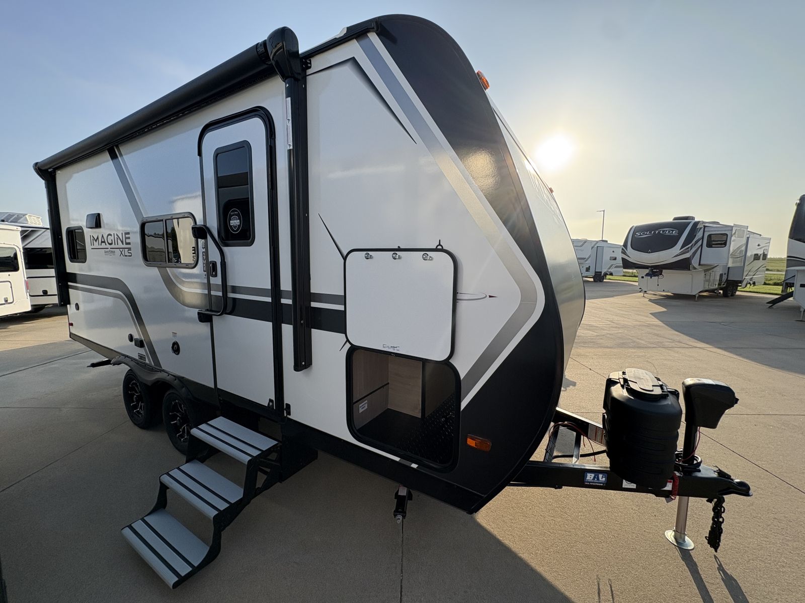 NEW 2026 Grand Design Imagine XLS 17MKE - Four Seasons RV