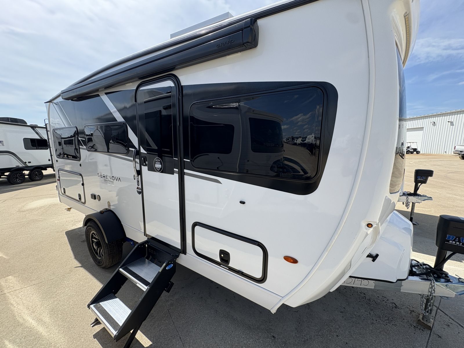 NEW 2026 Grand Design SERENOVA 160LG - Four Seasons RV