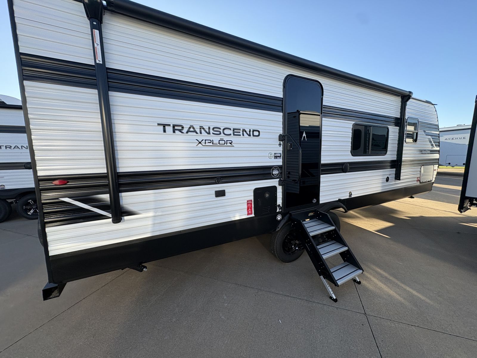 NEW 2026 Grand Design Transcend XPLOR 25MLX - Four Seasons RV
