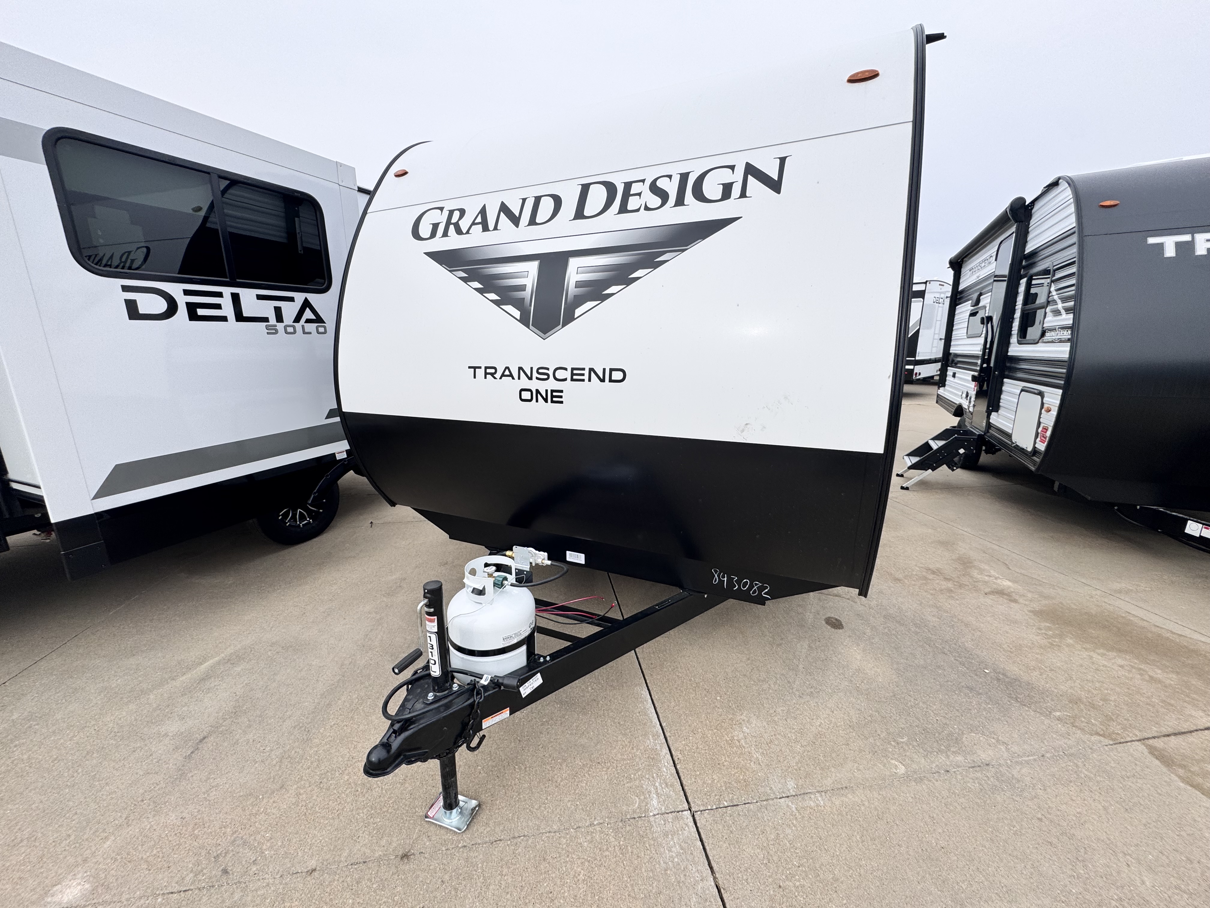 NEW 2026 Grand Design TRANSCEND ONE 131DL - Four Seasons RV