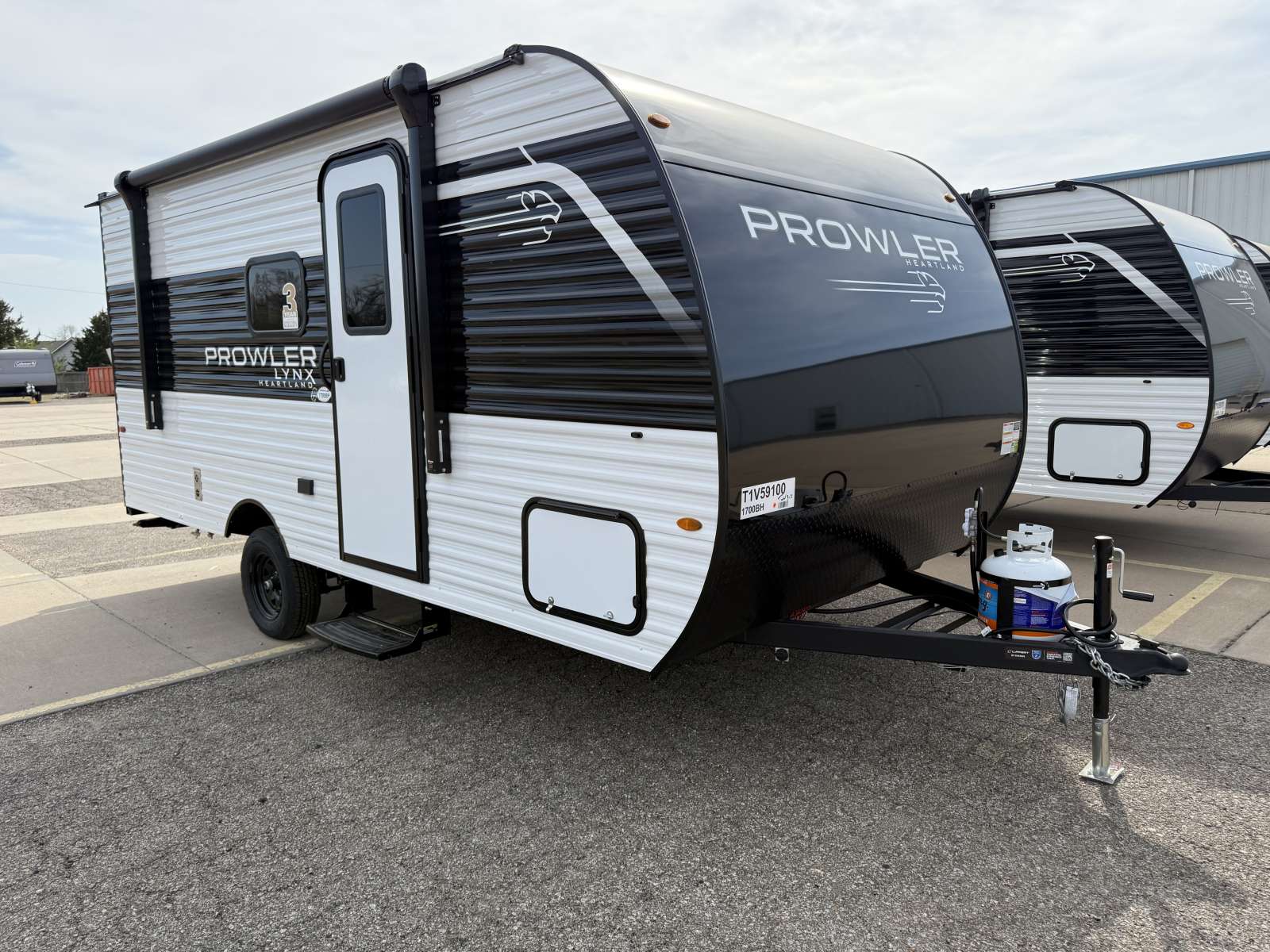 NEW 2026 Heartland PROWLER 1700BH - Four Seasons RV