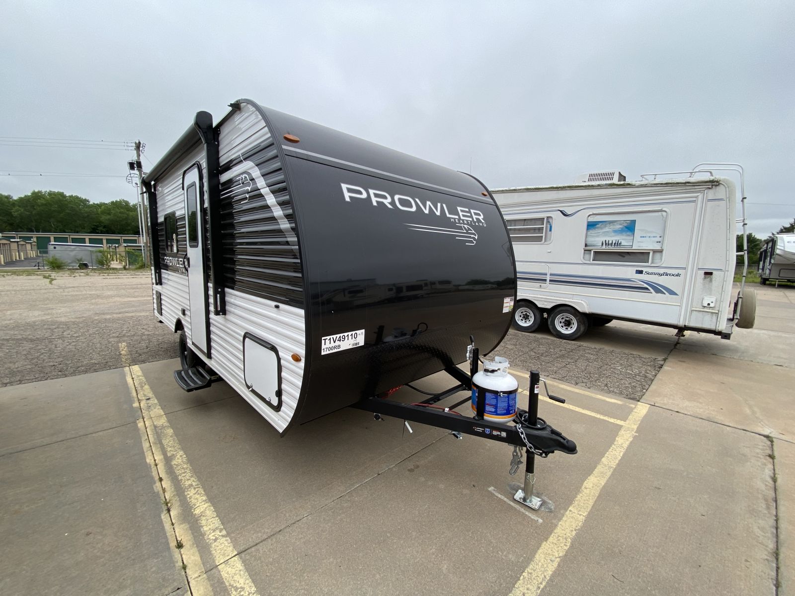 NEW 2026 Heartland PROWLER 1700RB - Four Seasons RV