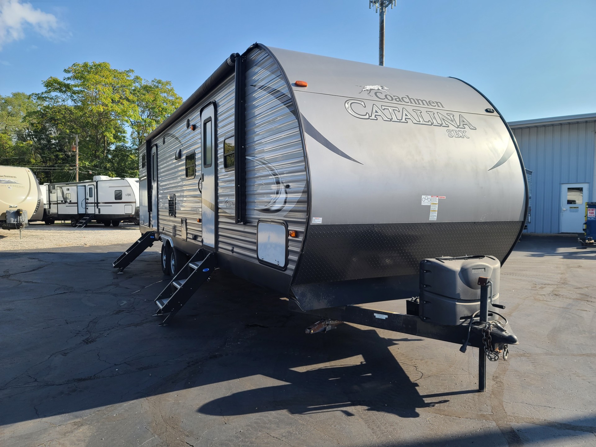 USED 2017 Coachmen Catalina 321BHDSCK - All American Coach