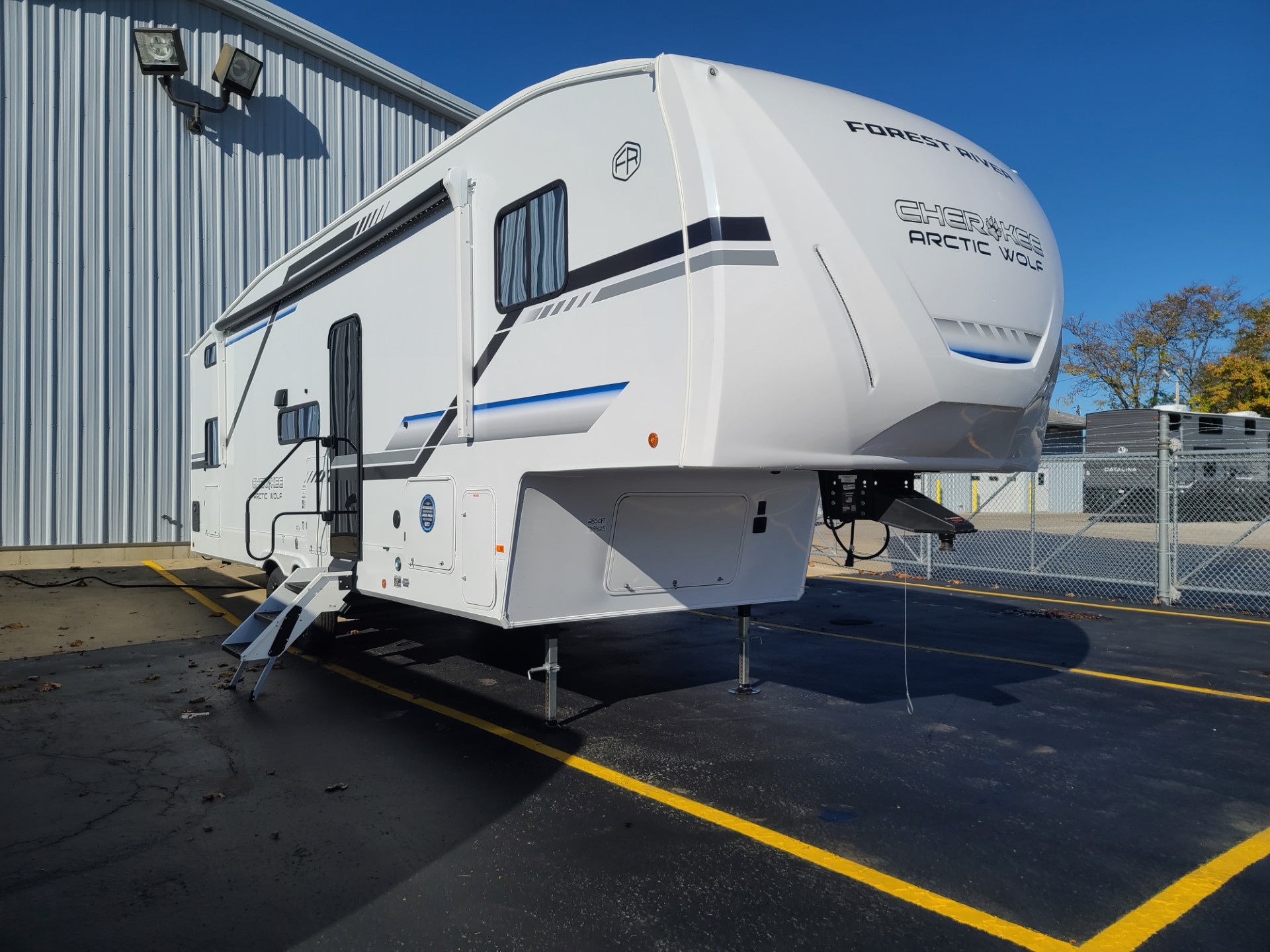 NEW 2026 Forest River Cherokee Arctic Wolf 285OPT - All American Coach