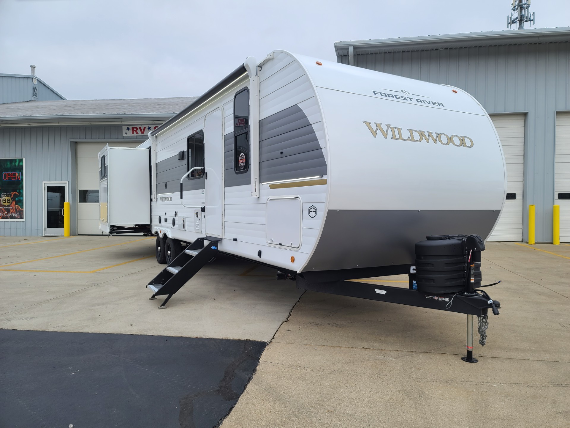 NEW 2026 Forest River Wildwood 31KQBTS - All American Coach