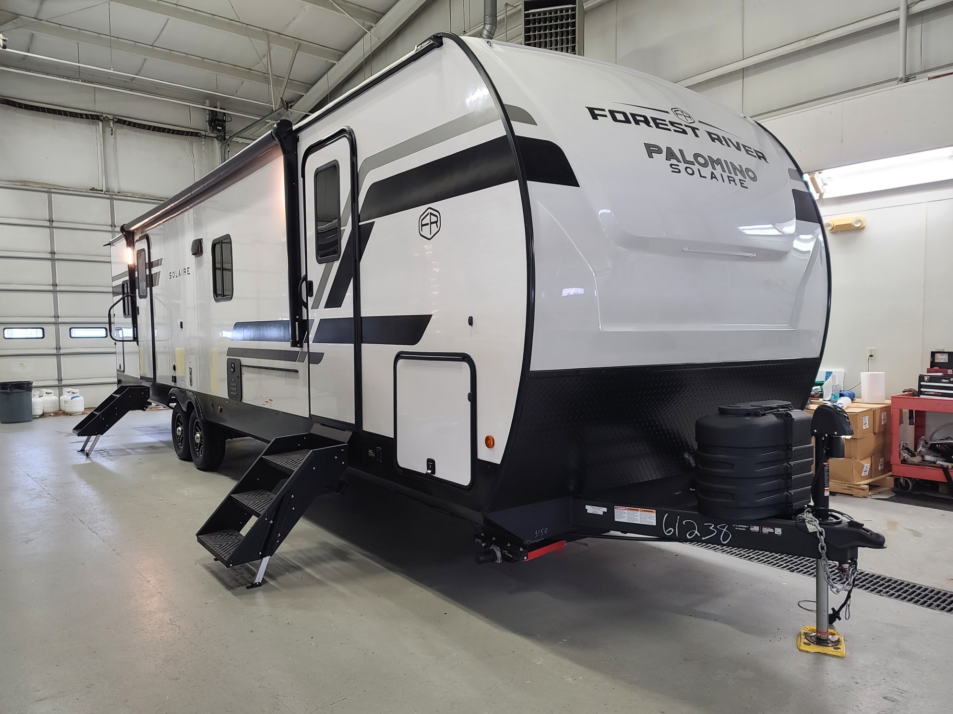 NEW 2026 Palomino Solaire 3150TBSS - All American Coach