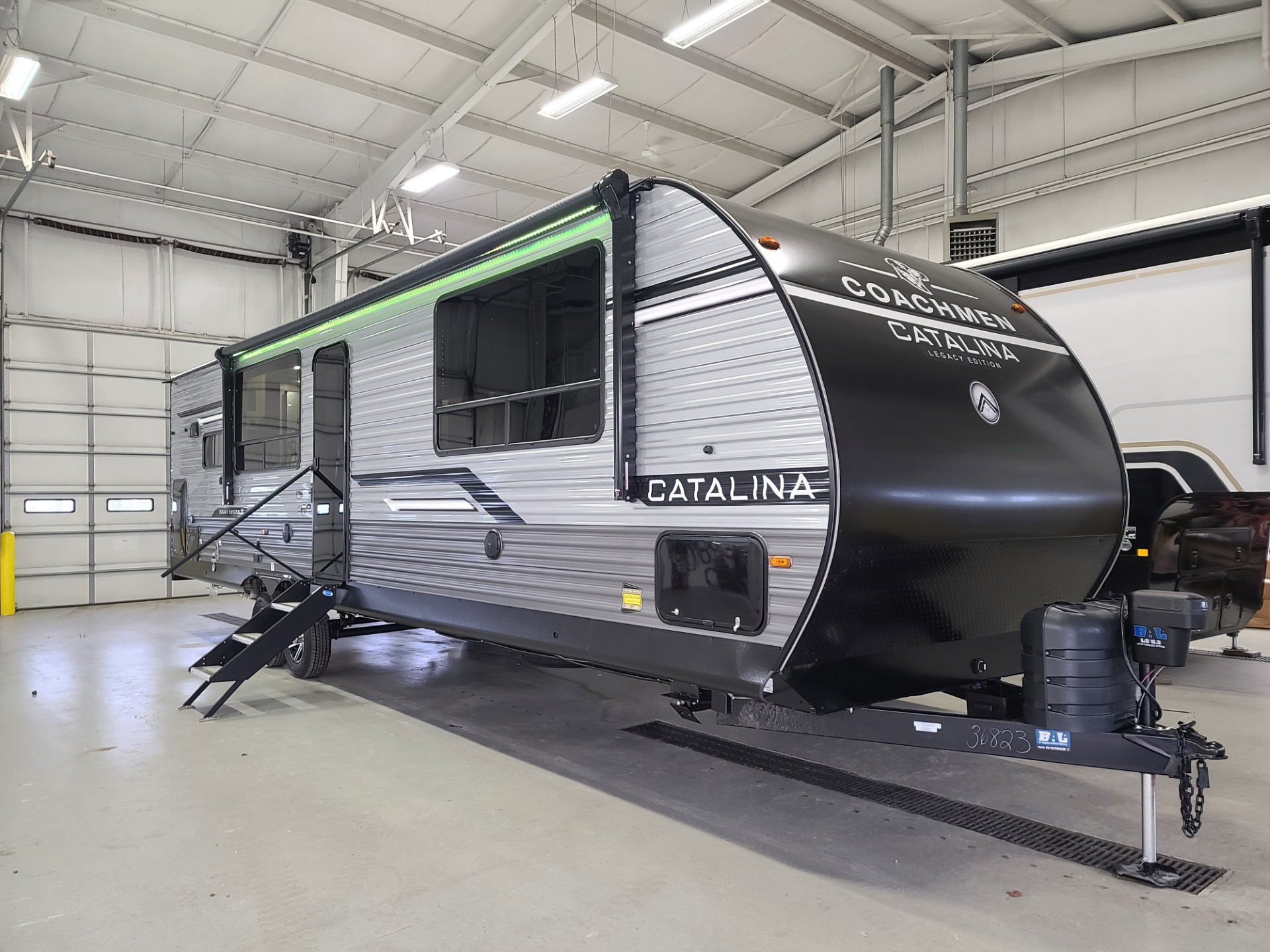 NEW 2026 Coachmen Catalina 303RKDS - All American Coach
