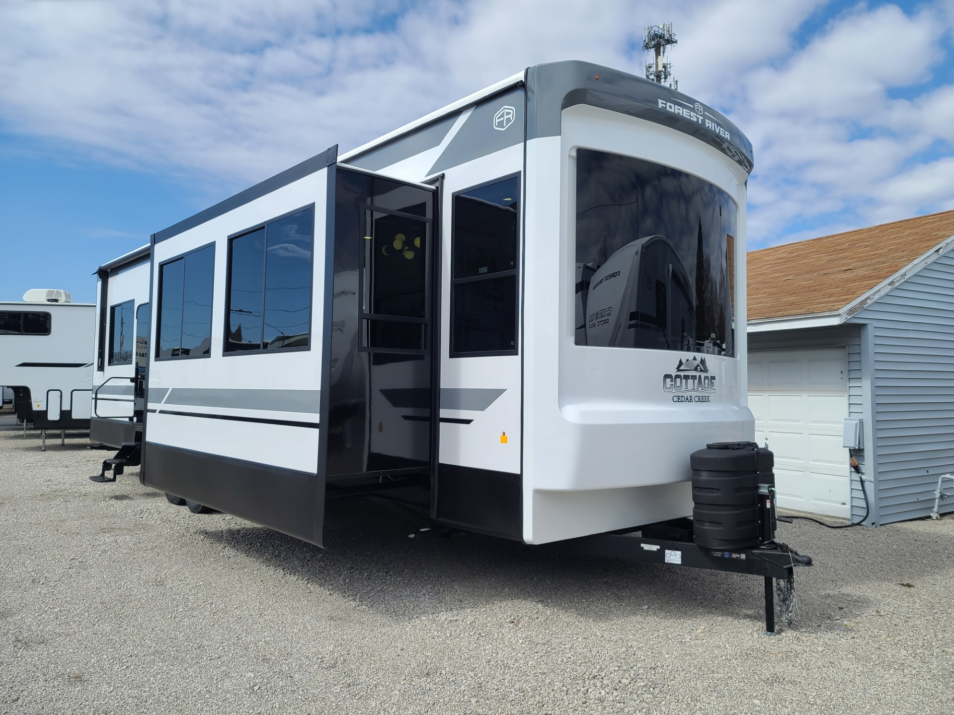 NEW 2026 Forest River Cedar Creek Cottage 40CCK - All American Coach