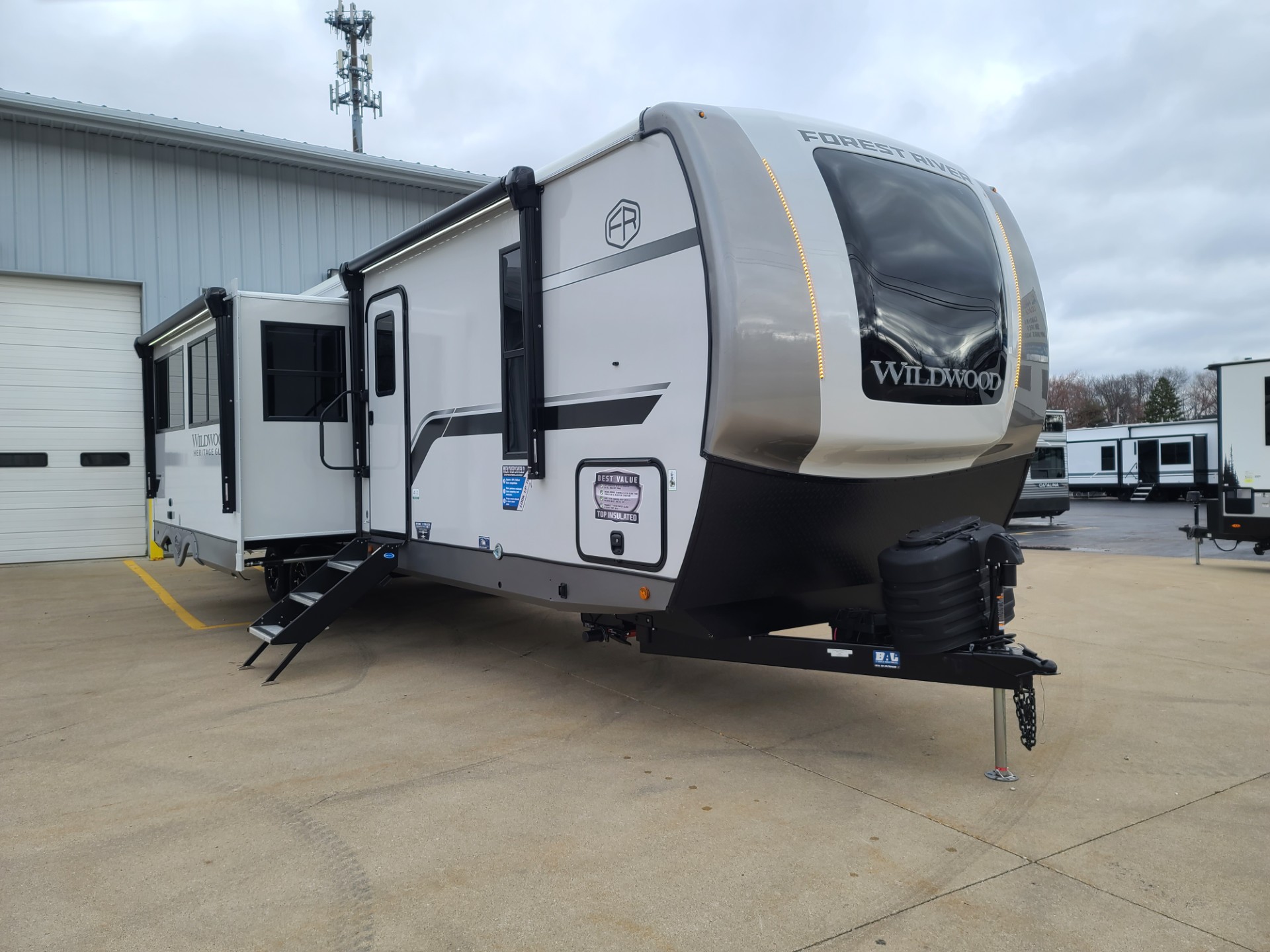 NEW 2026 Wildwood Heritage Glen 310BHI - All American Coach