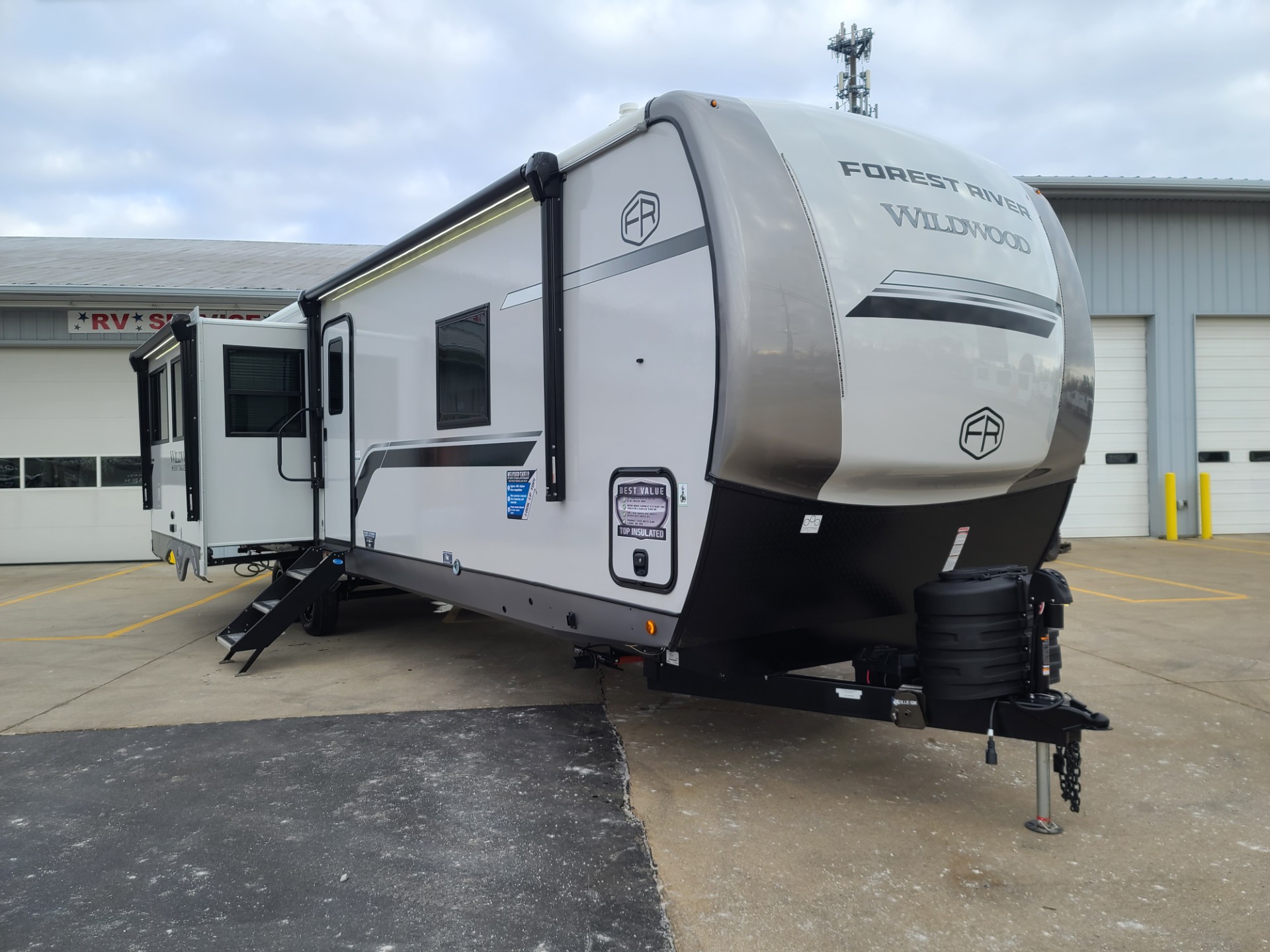 NEW 2026 Forest River Wildwood Heritage Glen 301FAM - All American Coach