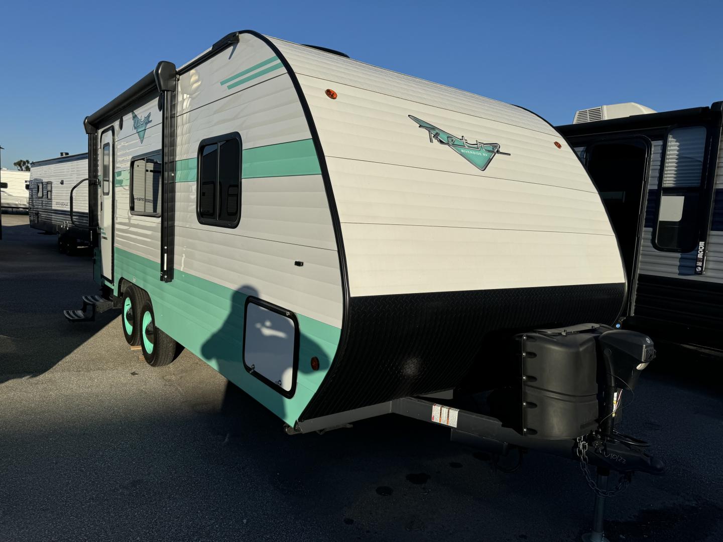 USED 2022 Riverside Rv RETRO 211
