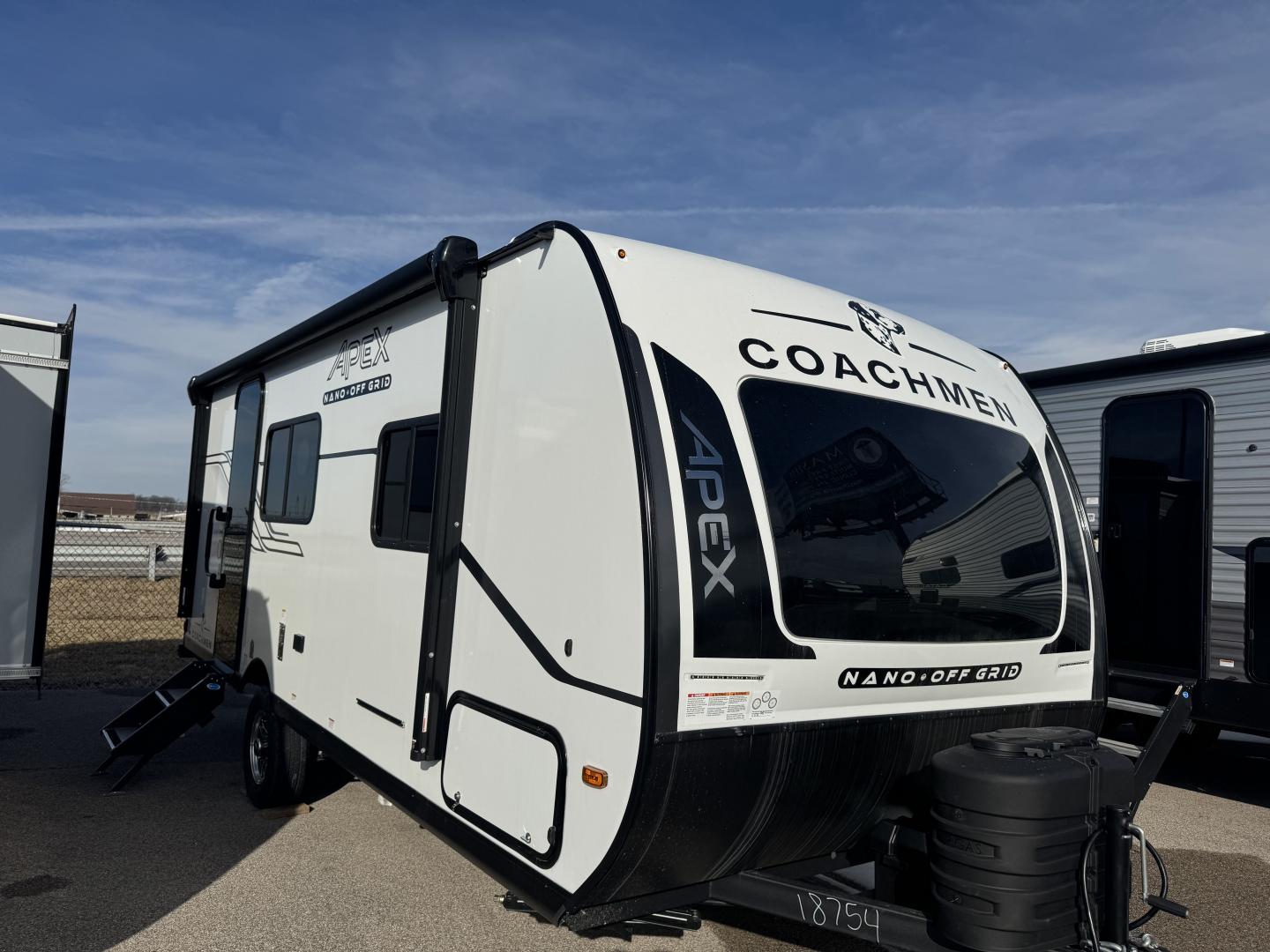 NEW 2025 Coachmen APEX NANO 190RBS