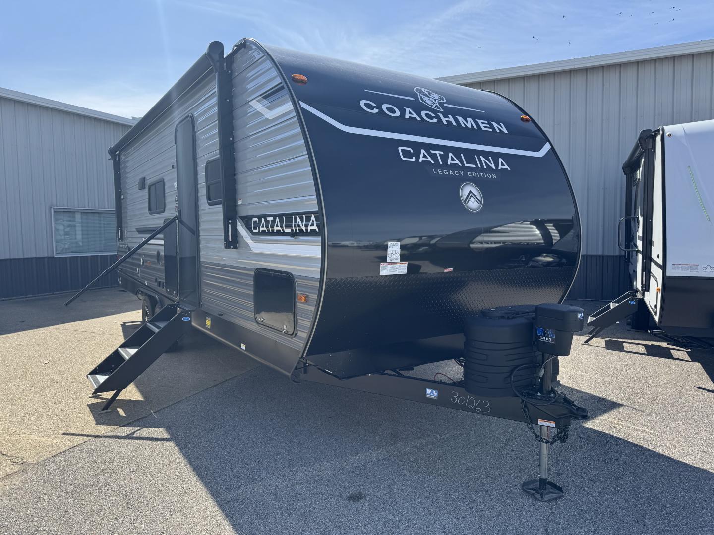 NEW 2025 Coachmen CATALINA 243RBSLE