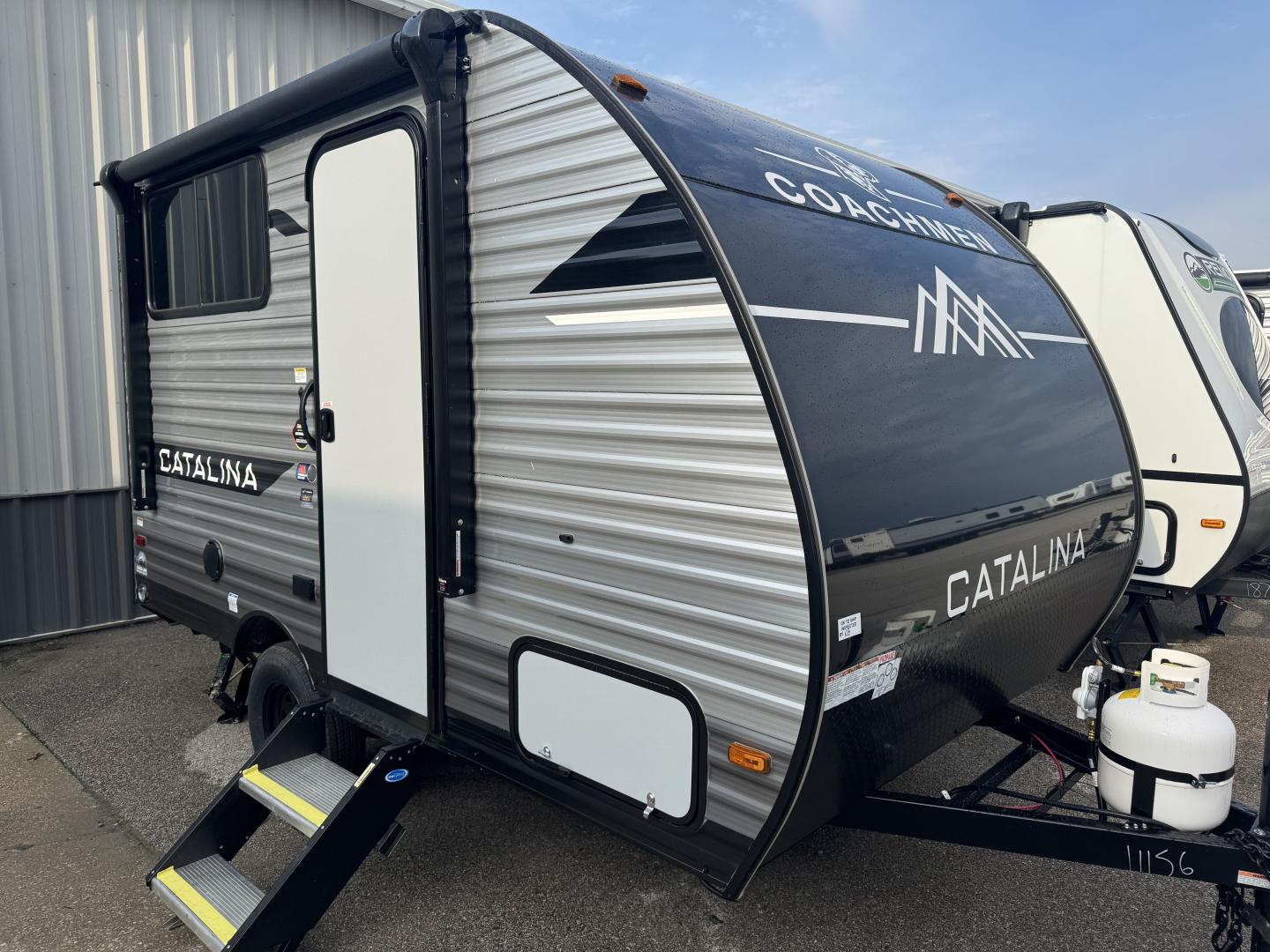 NEW 2025 Coachmen CATALINA SUMMIT 134BHX