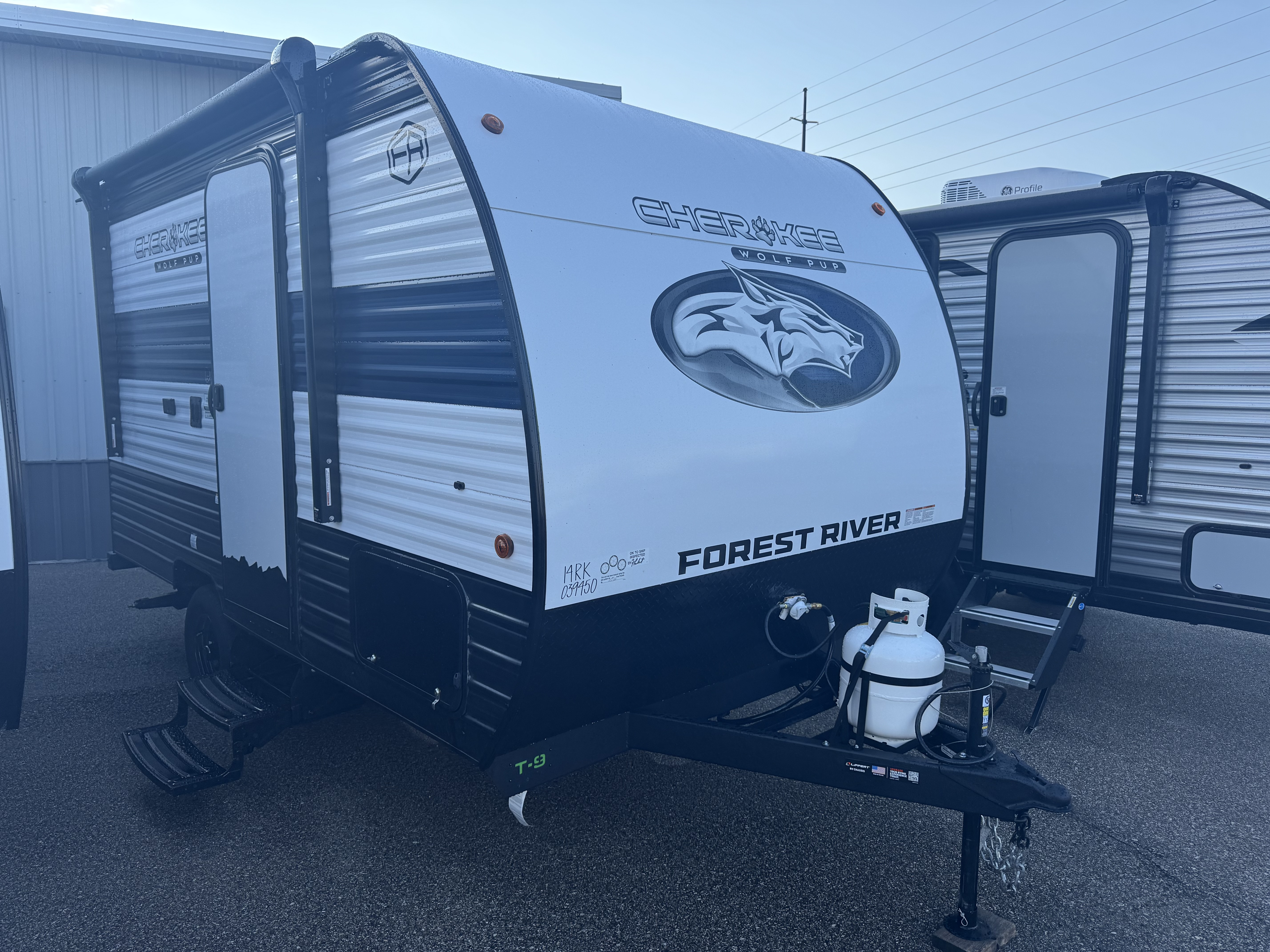 NEW 2026 Forest River CHEROKEE WOLF PUP 14RKW