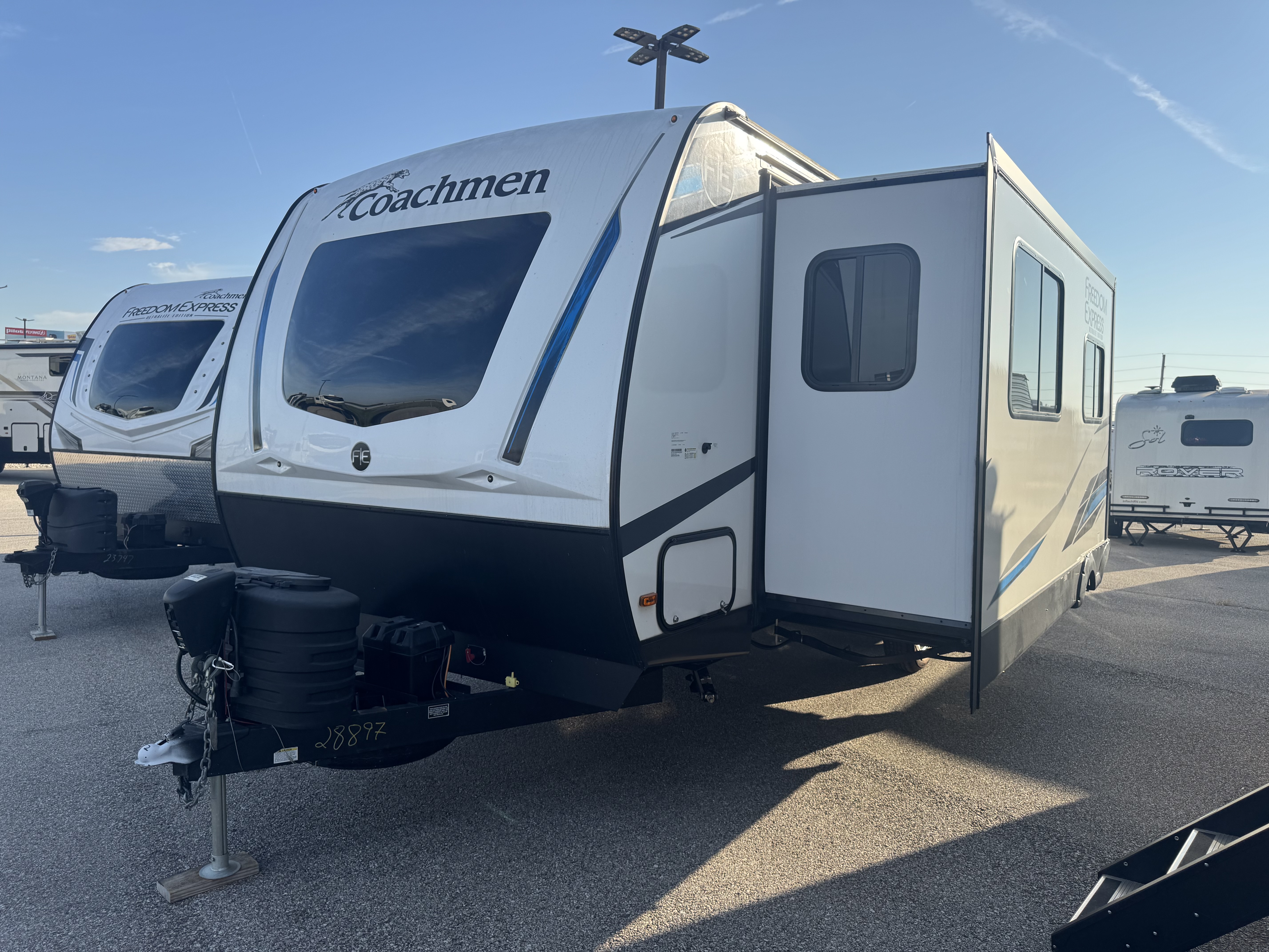 USED 2024 Coachmen FREEDOM EXPRESS 259FKDS