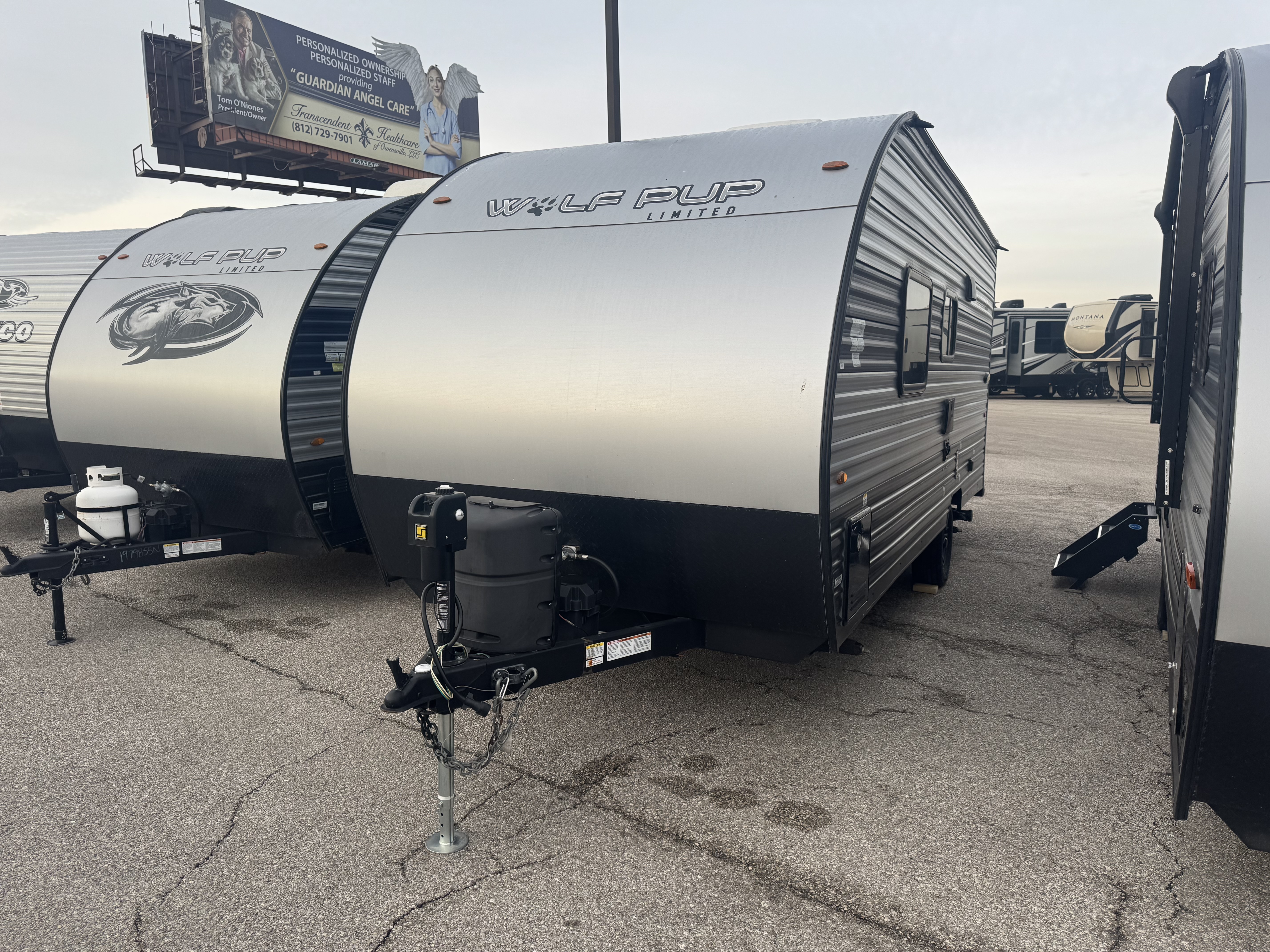 USED 2022 Forest River CHEROKEE WOLF PUP 16FQ - American RV