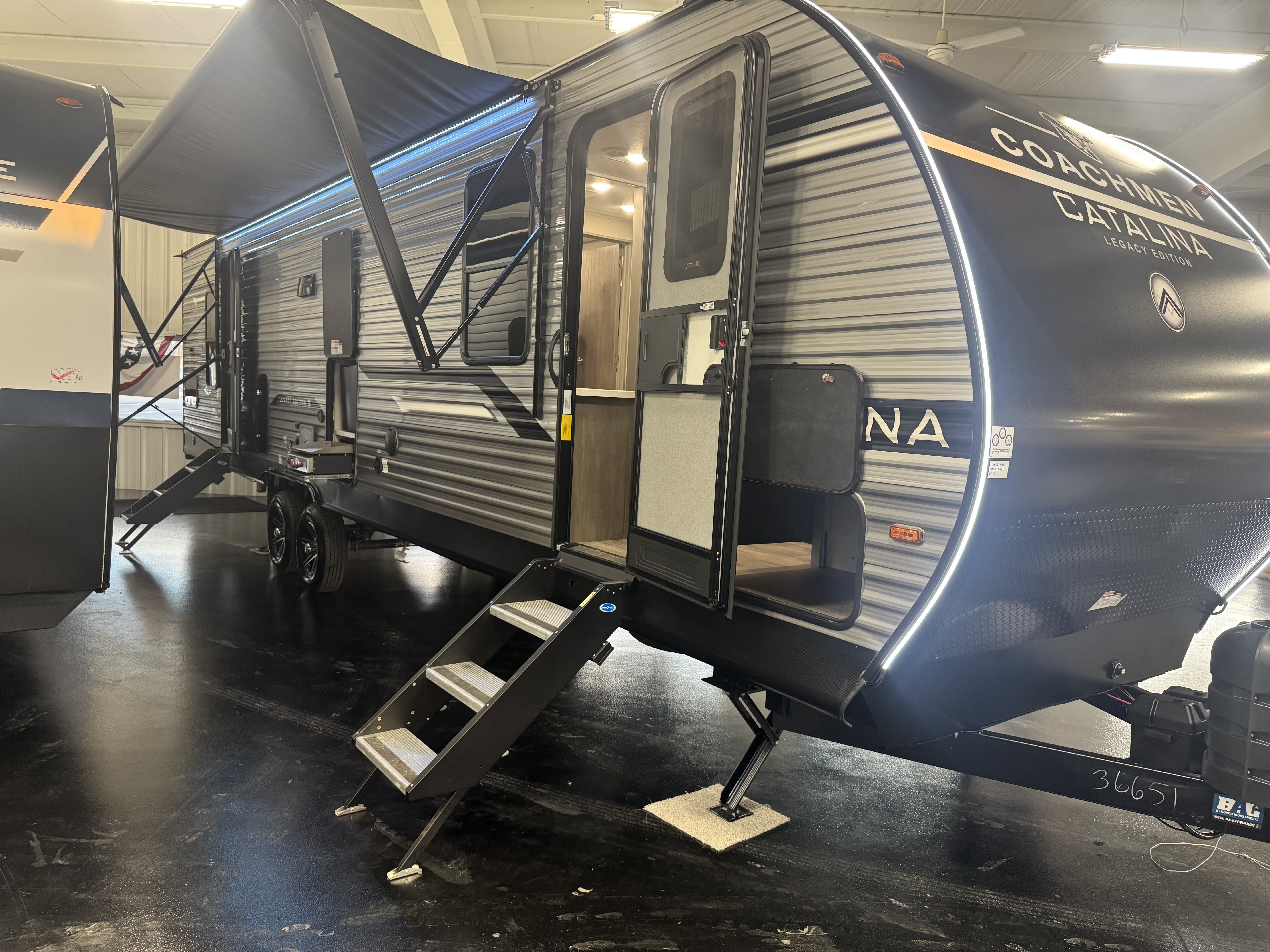 NEW 2026 Coachmen CATALINA 333DORM