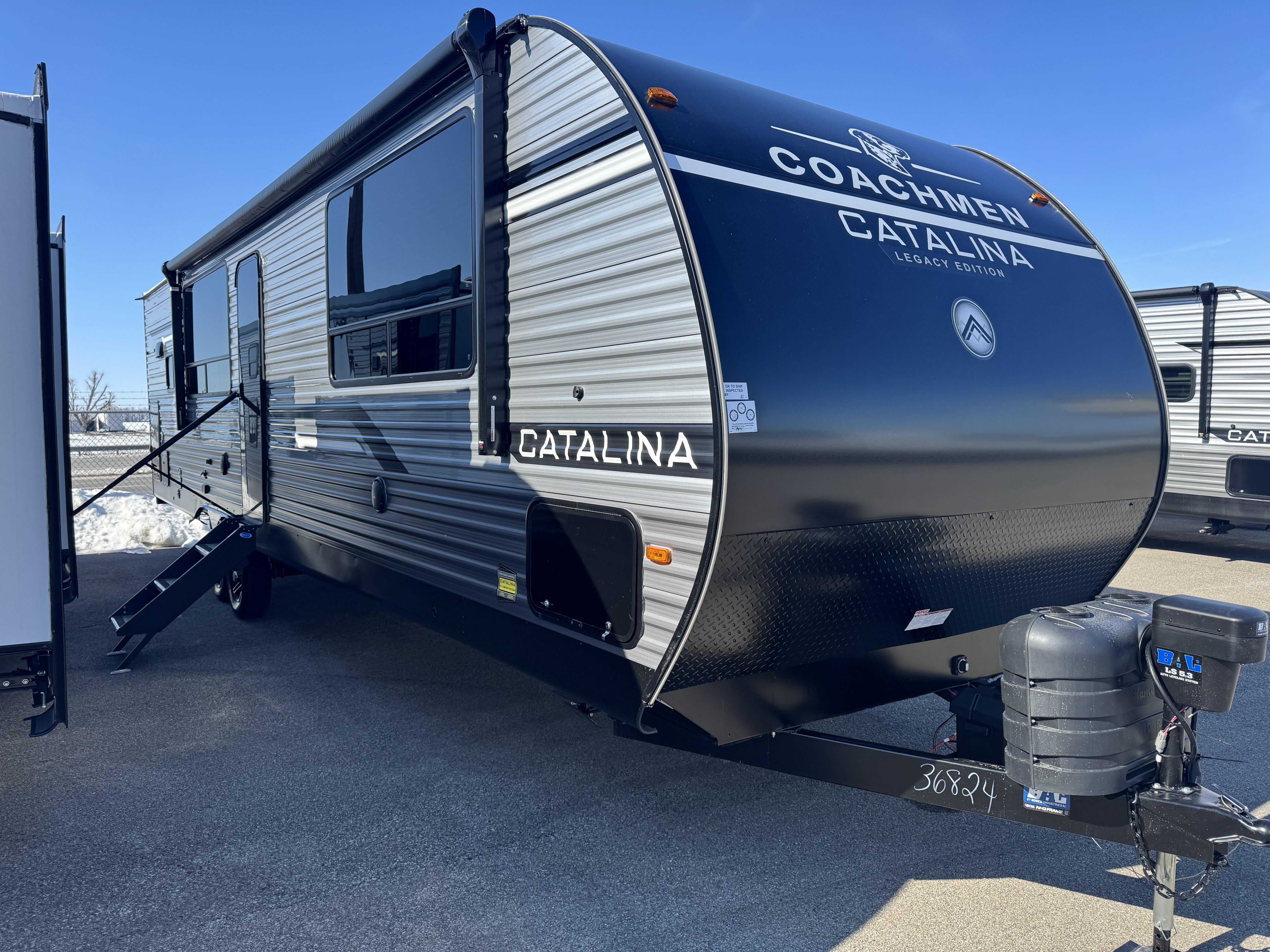 NEW 2026 Coachmen CATALINA 303RKDSLE