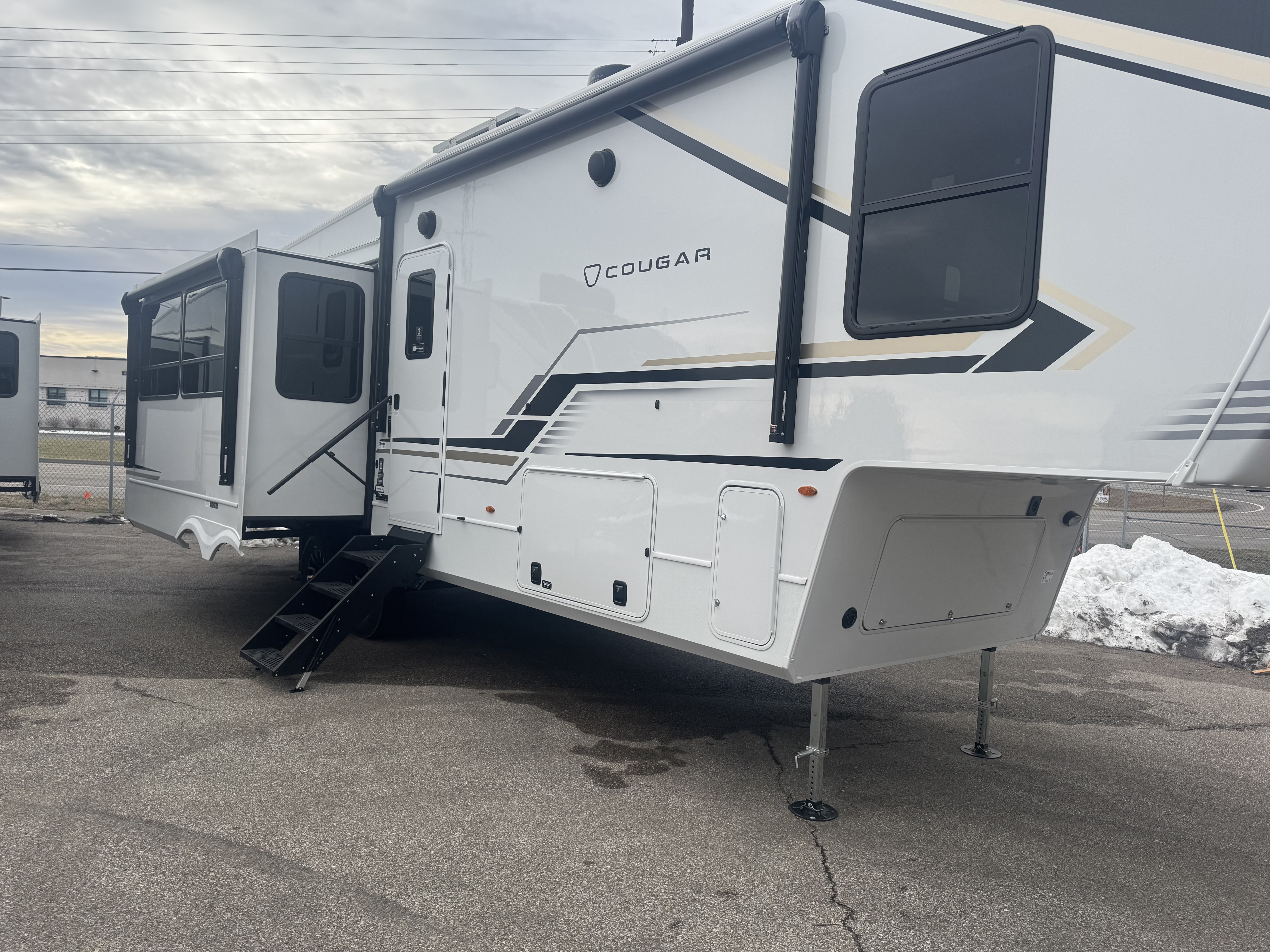 NEW 2026 Keystone COUGAR 316RLS