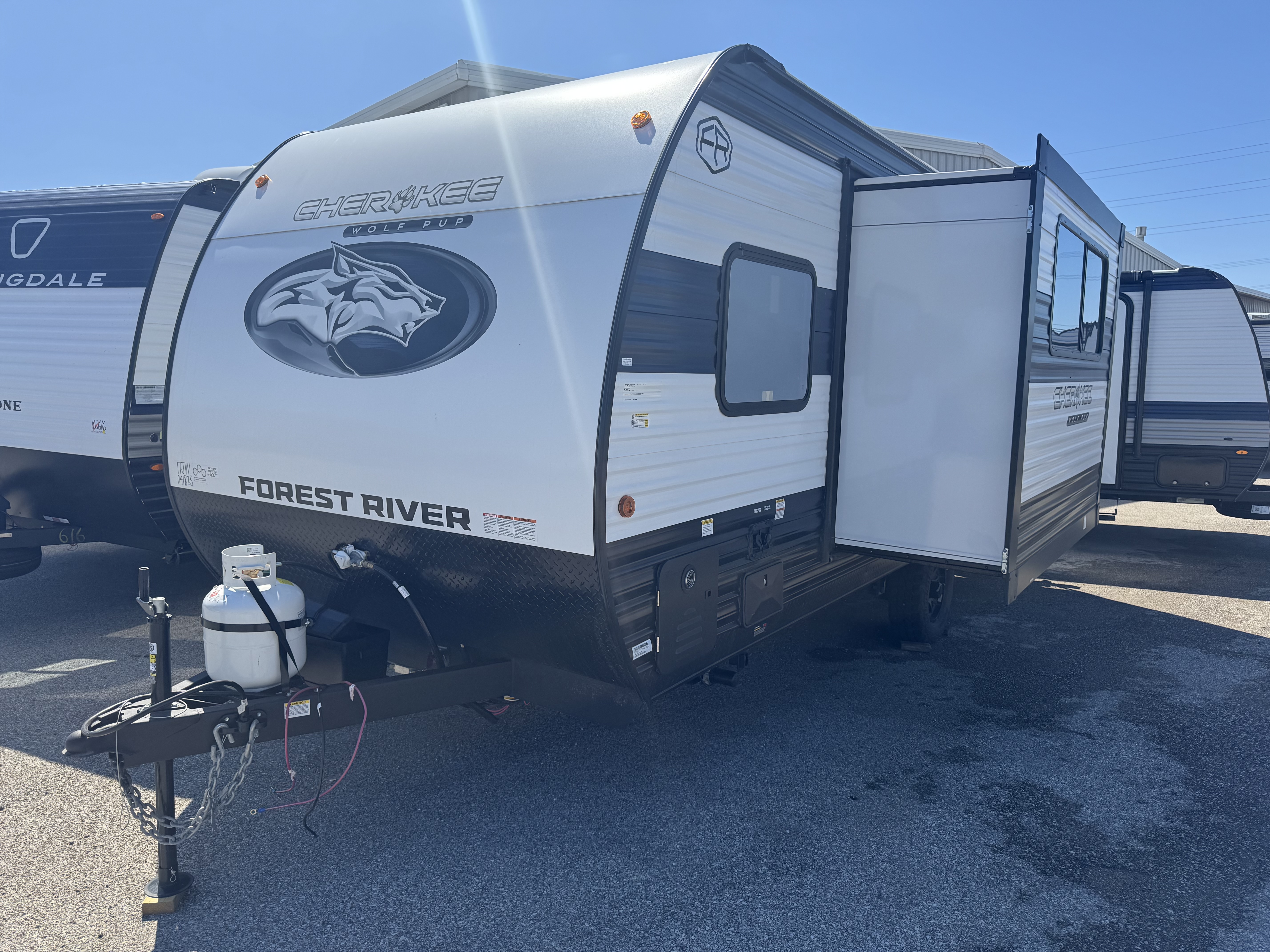 NEW 2026 Forest River CHEROKEE WOLF PUP 17JW