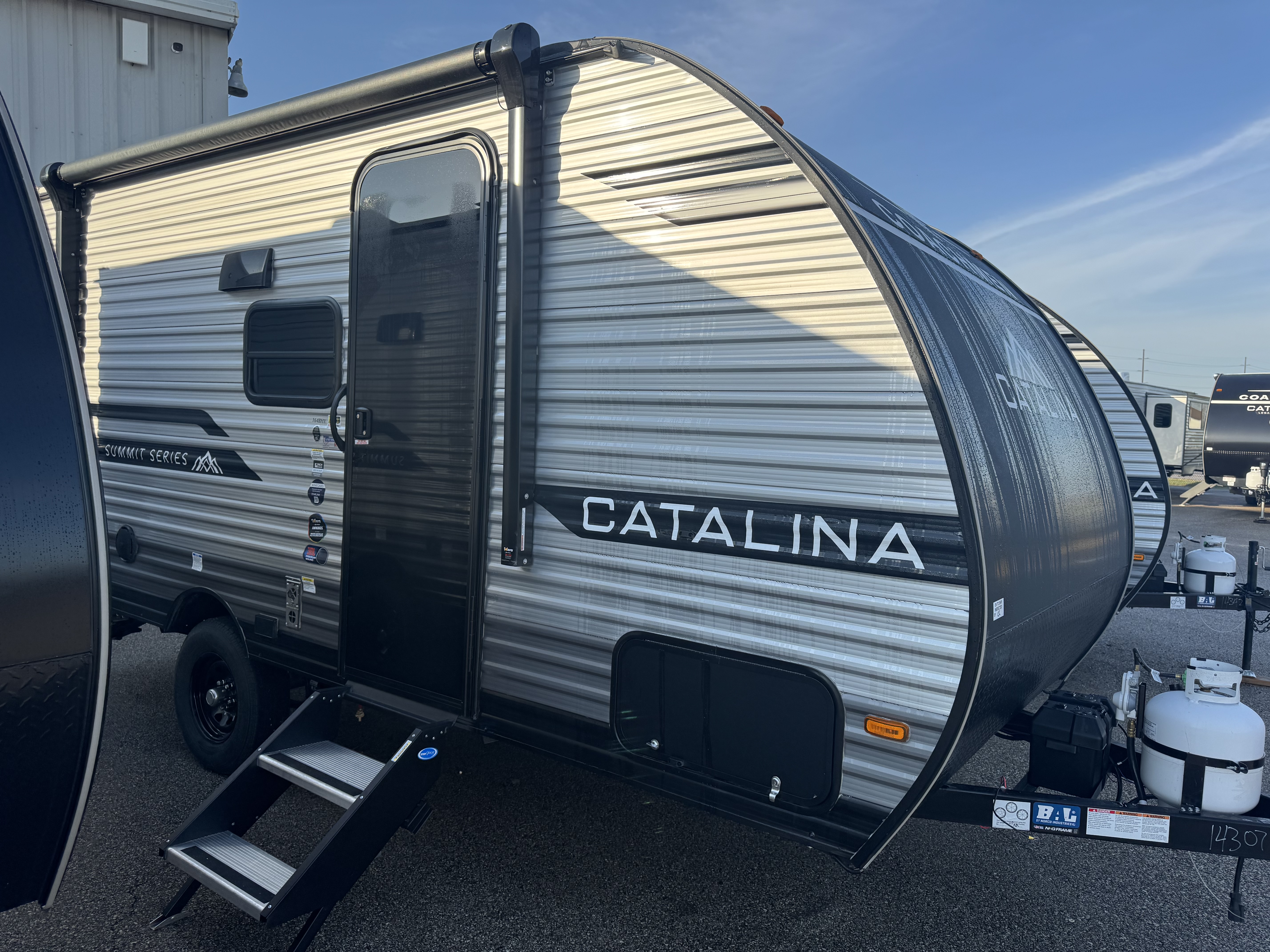 NEW 2026 Coachmen CATALINA SUMMIT 164BHX