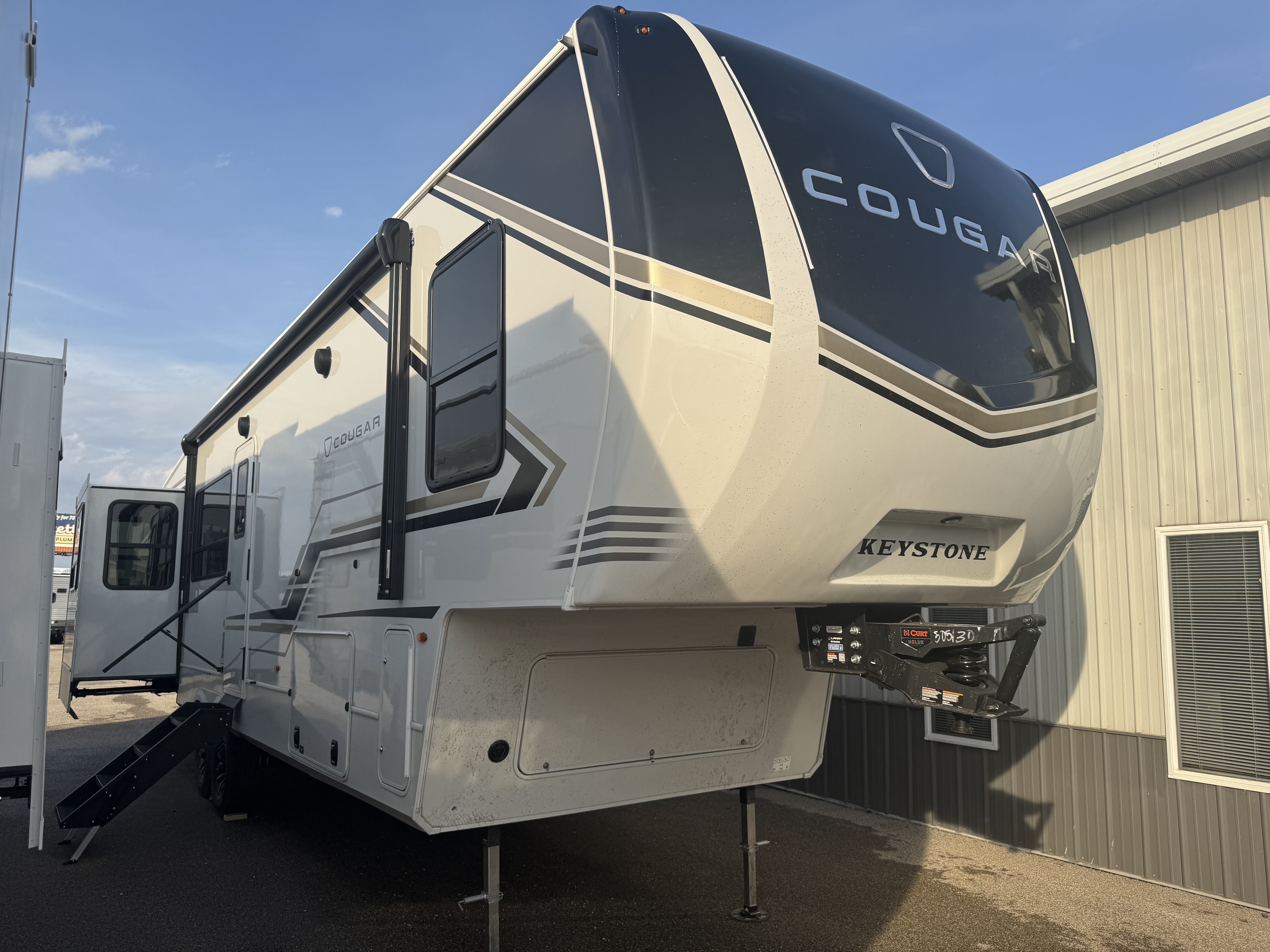 NEW 2026 Keystone COUGAR 320RDS