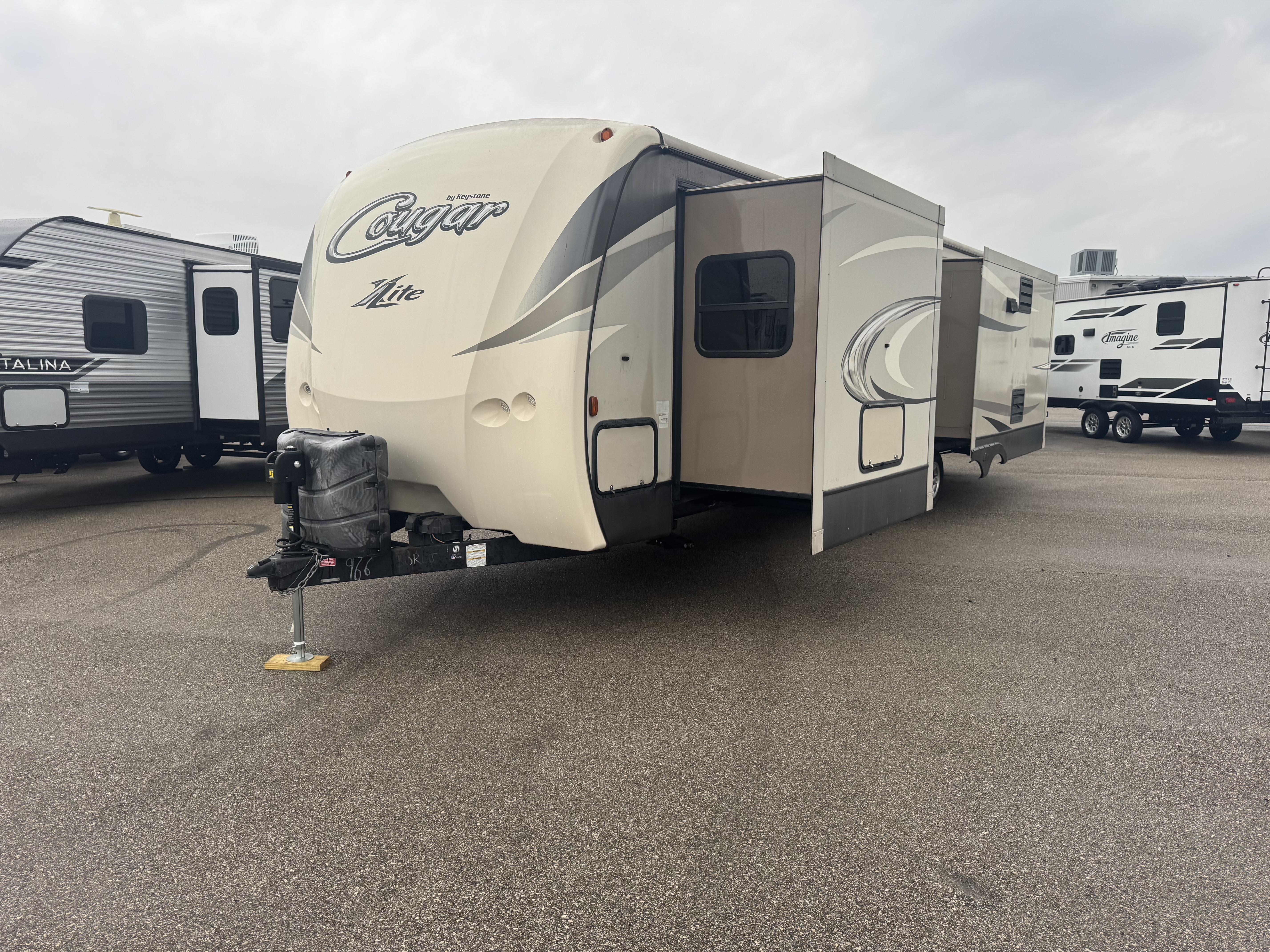 USED 2016 Keystone COUGAR 30RLI