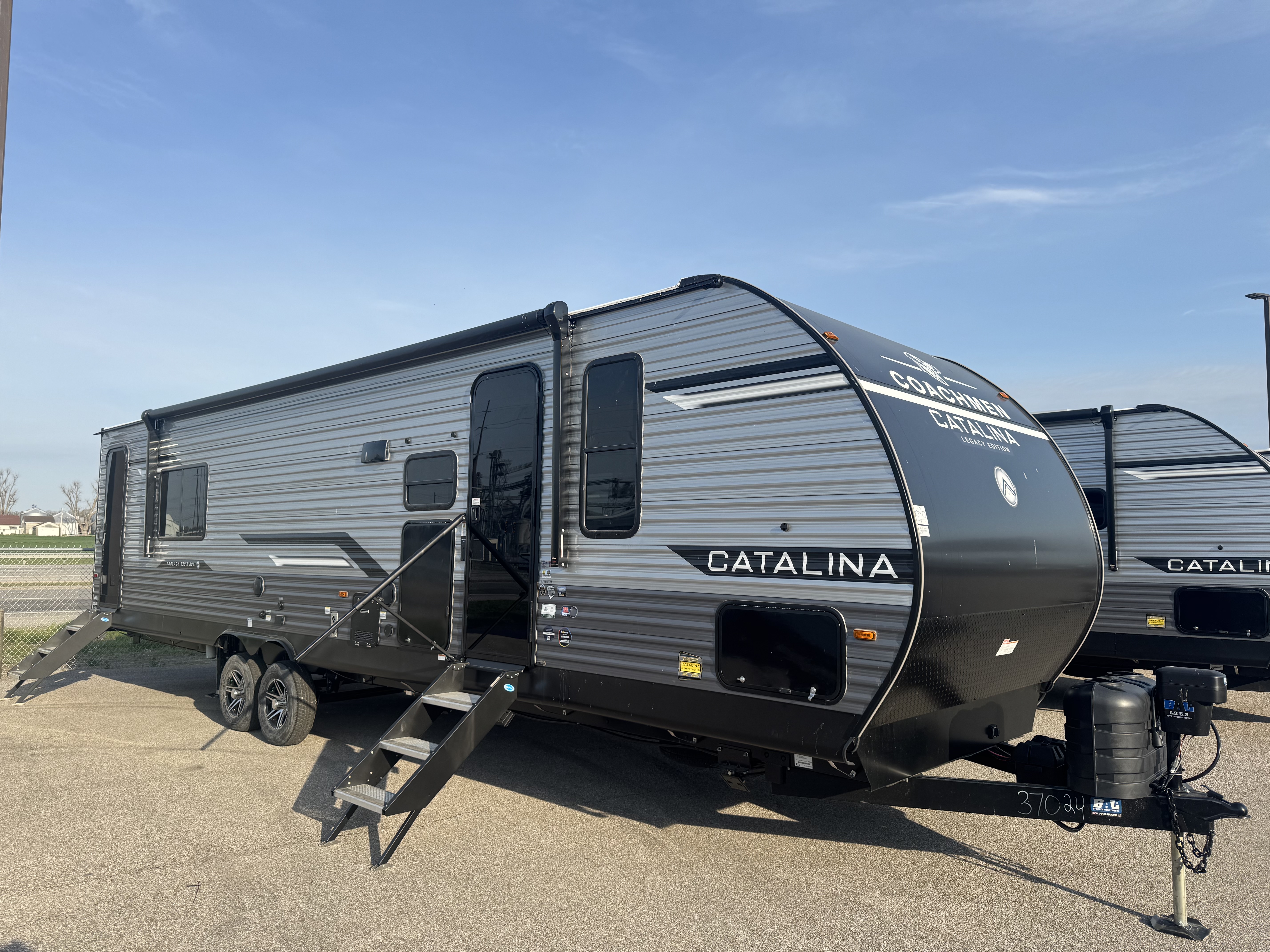 NEW 2026 Coachmen CATALINA 333DBDSCKLE - American RV