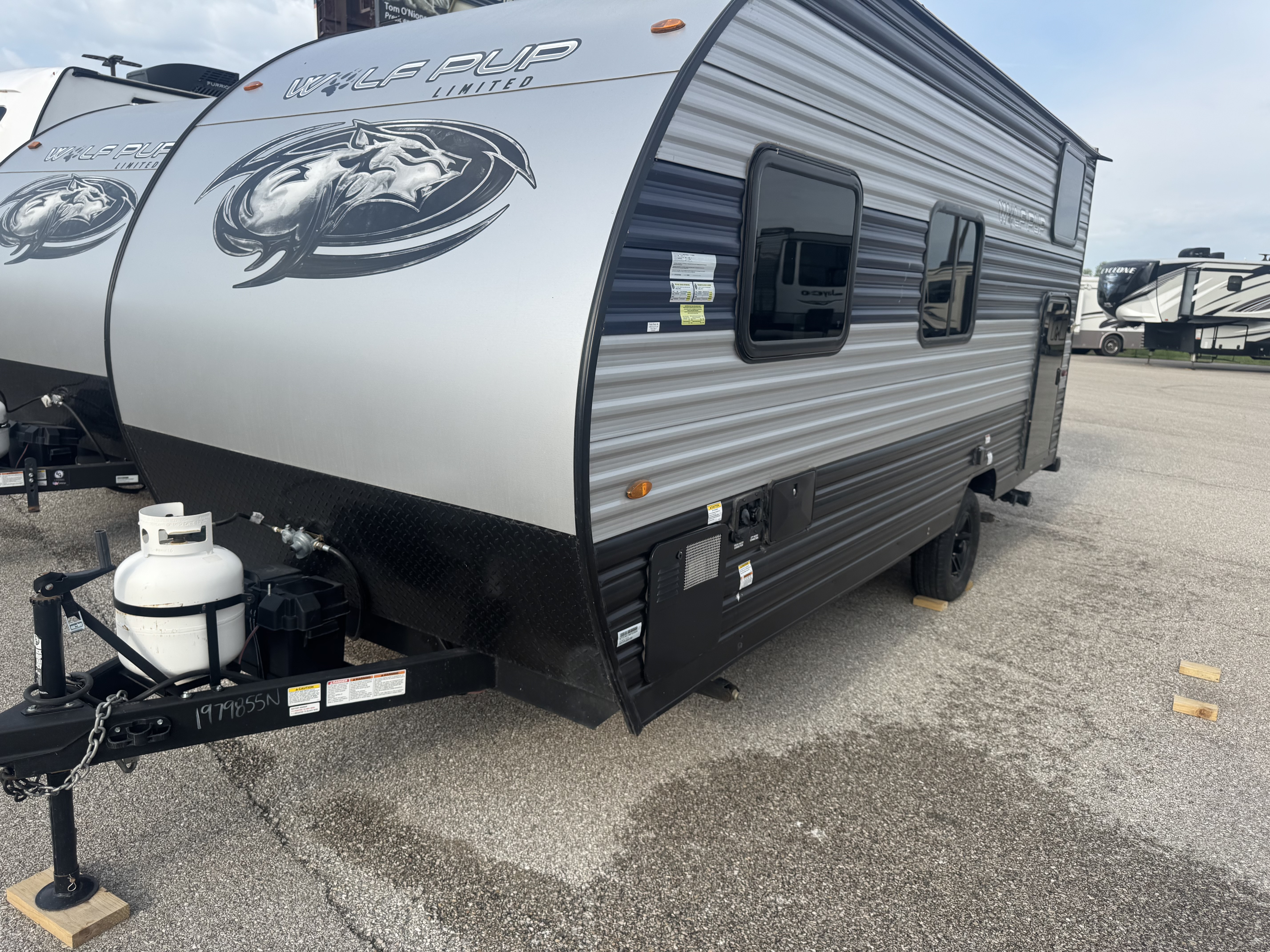 USED 2022 Forest River CHEROKEE WOLF PUP 16BHS