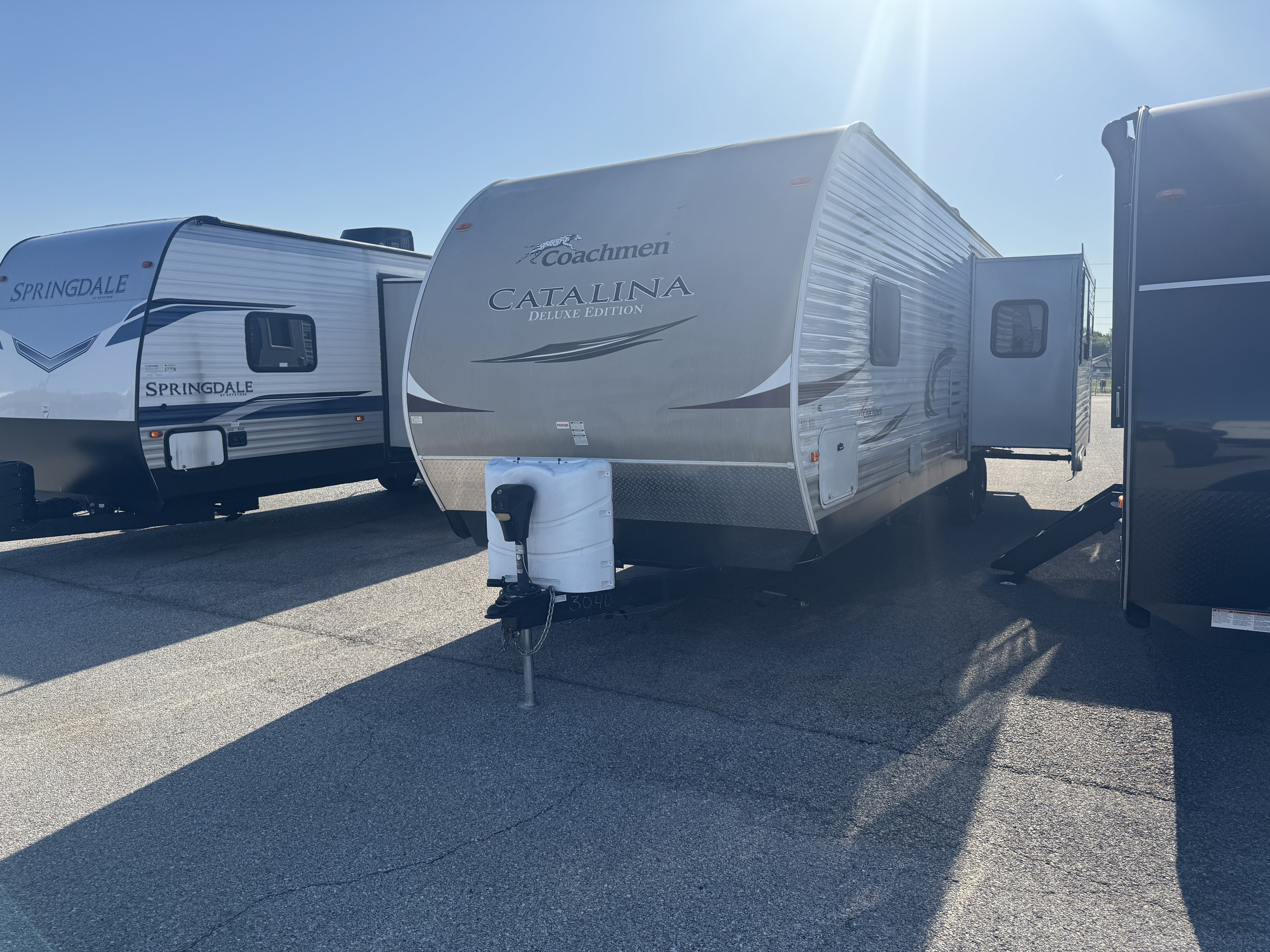 USED 2012 Coachmen CATALINA 33RES