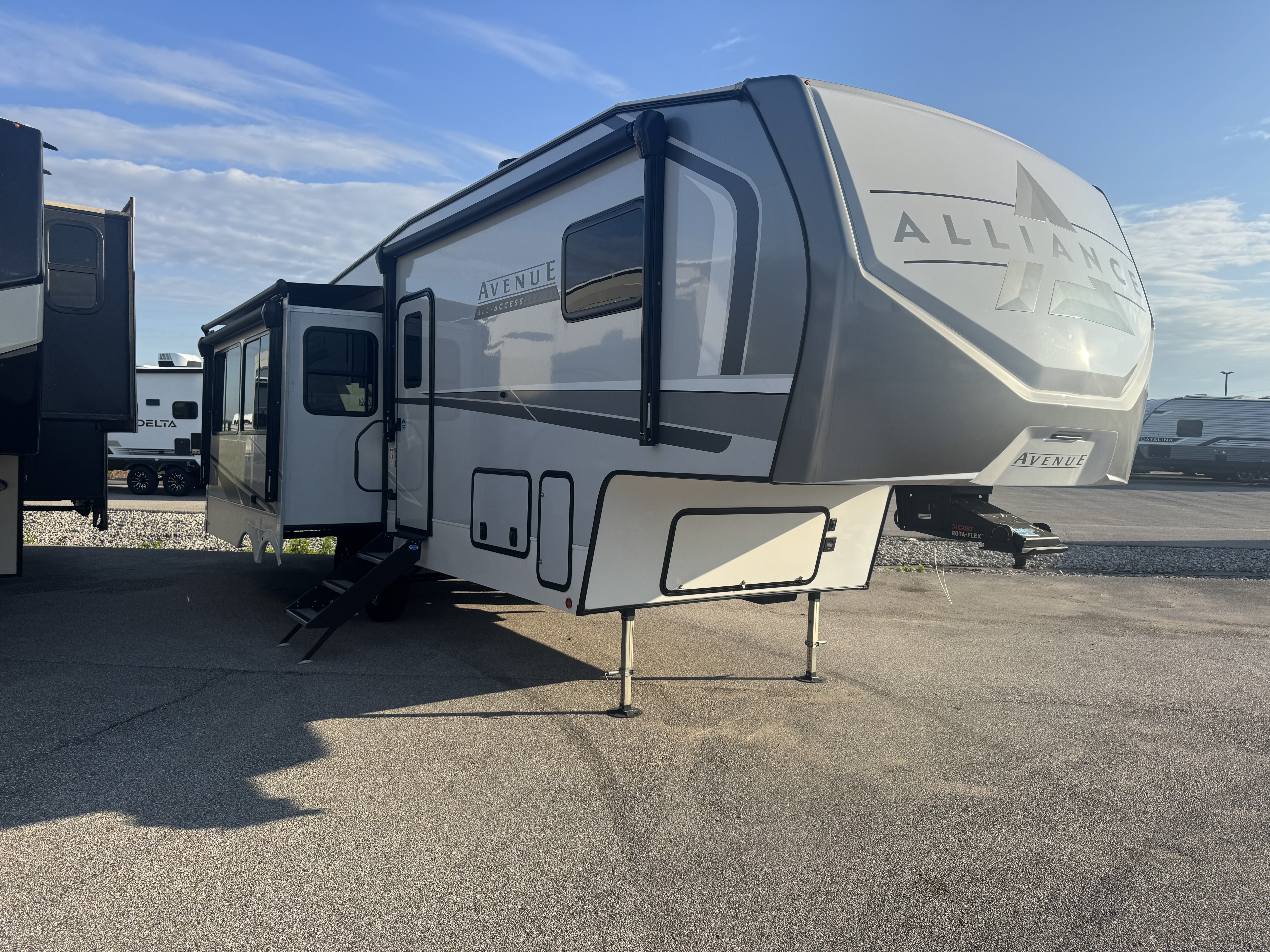 USED 2025 Alliance Rv AVENUE 29RL