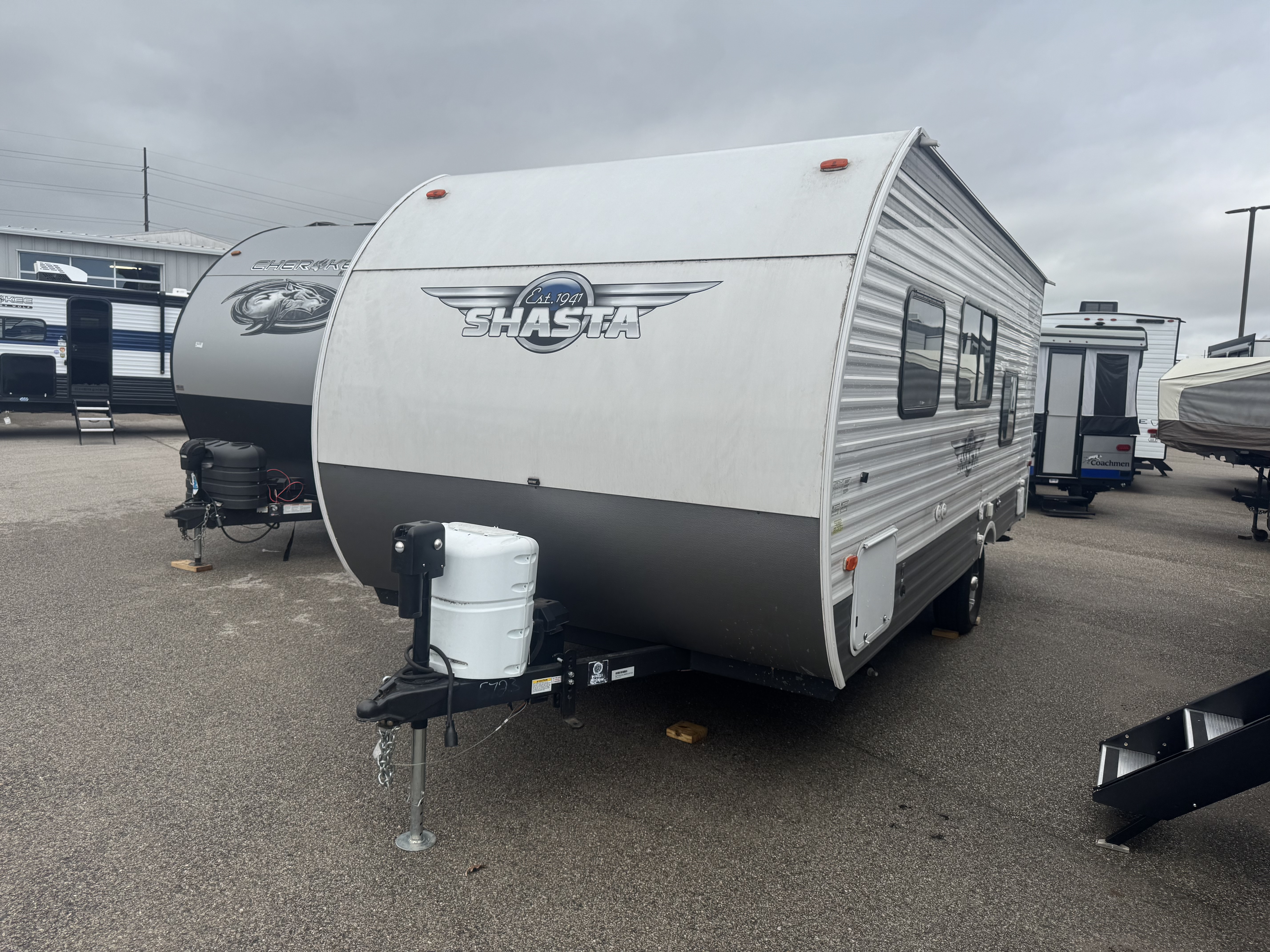 USED 2021 Shasta OASIS 18BH