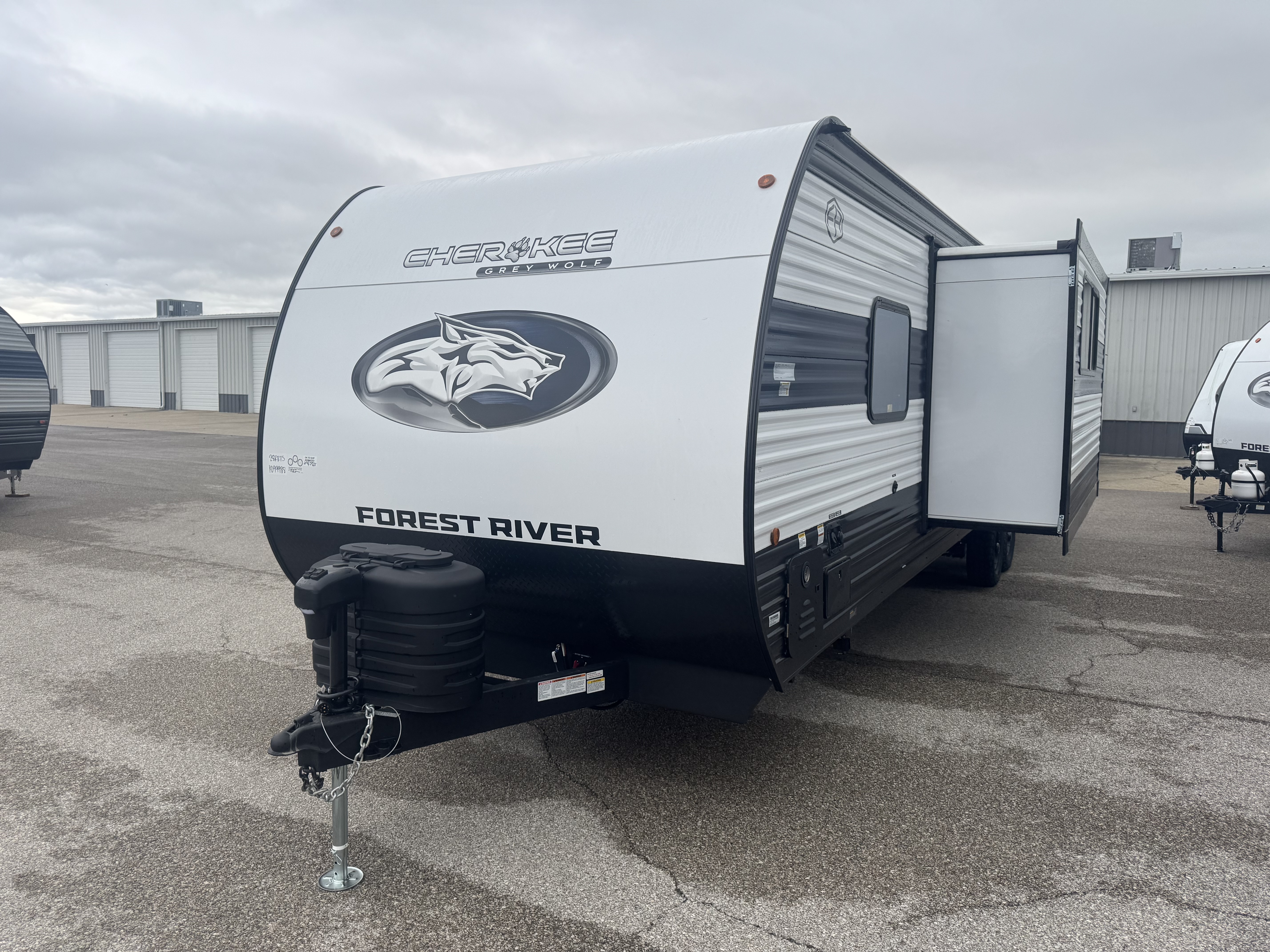 NEW 2026 Forest River CHEROKEE GREY WOLF 28RRTS