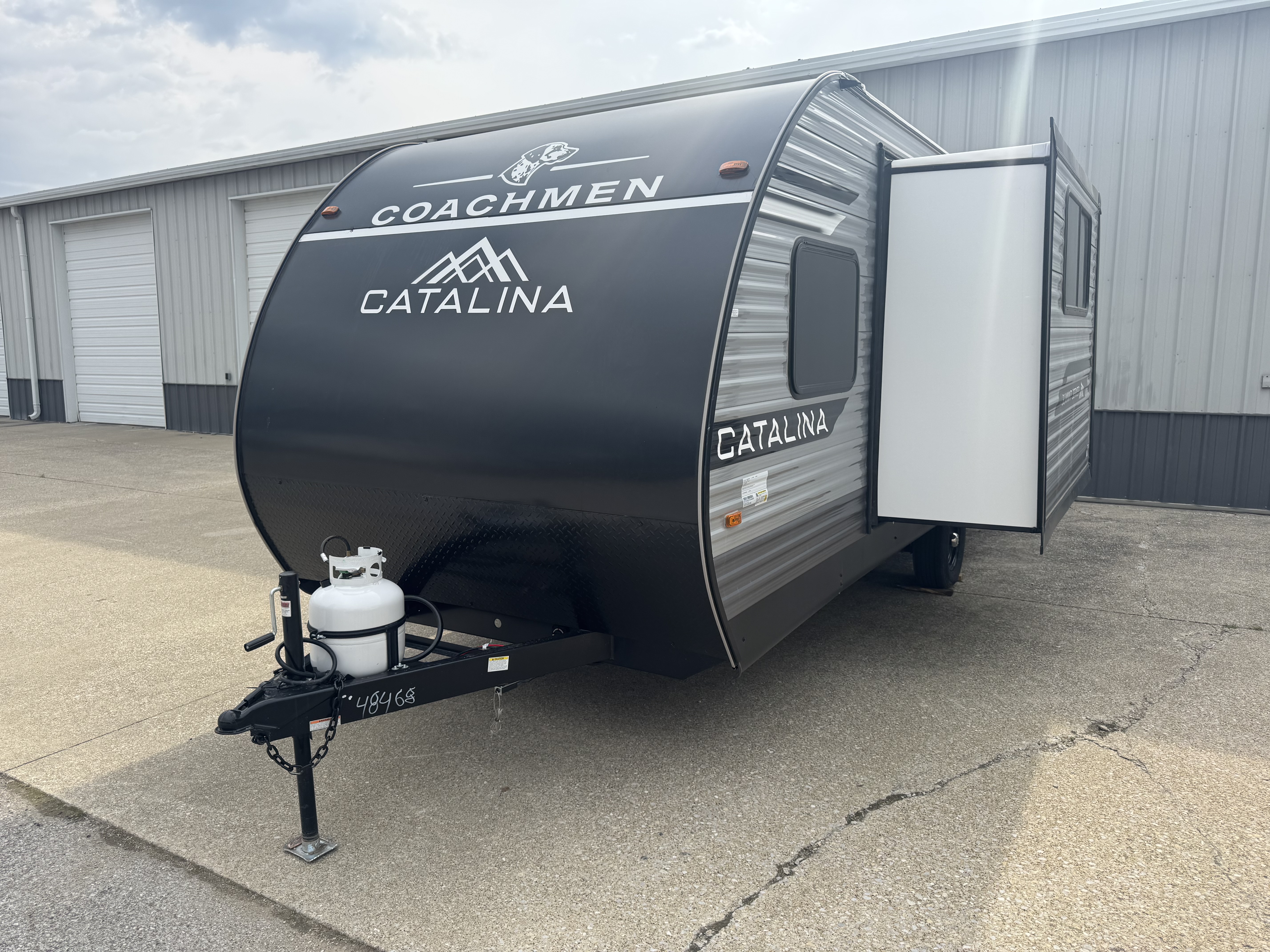 NEW 2026 Coachmen CATALINA SUMMIT 184BHSX