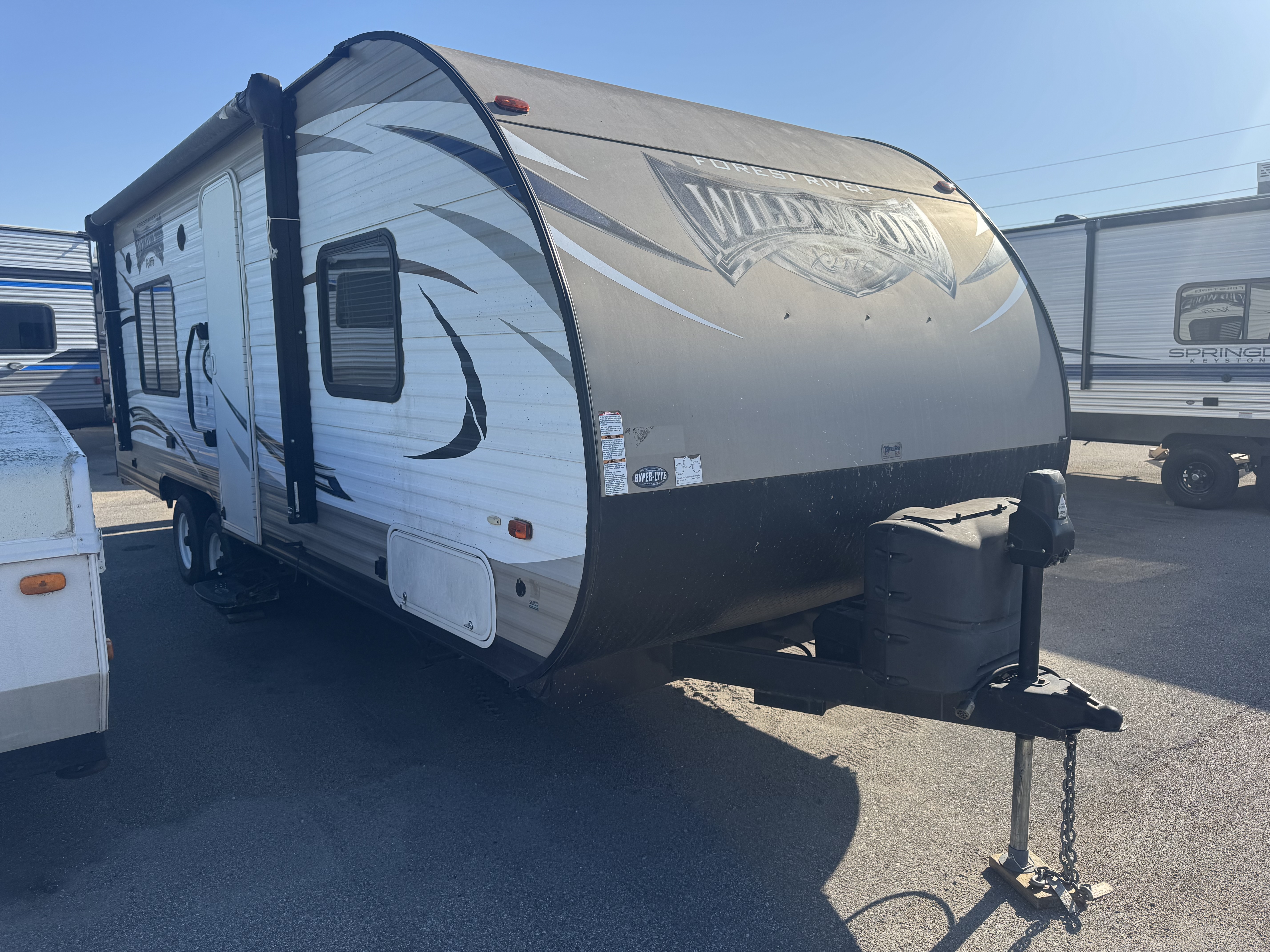 USED 2017 Forest River WILDWOOD 241QBXL - American RV