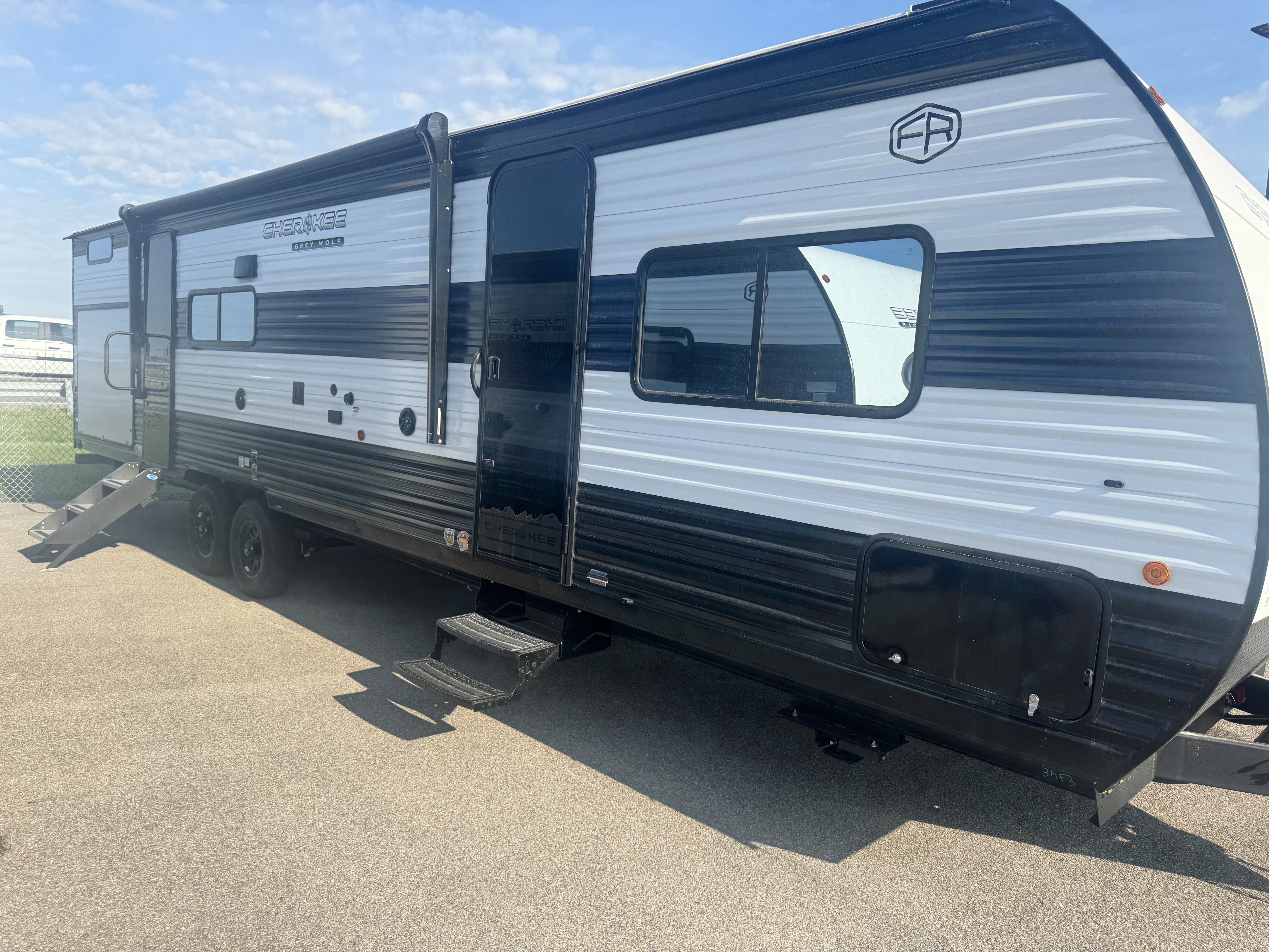 NEW 2026 Forest River CHEROKEE GREY WOLF 29TE