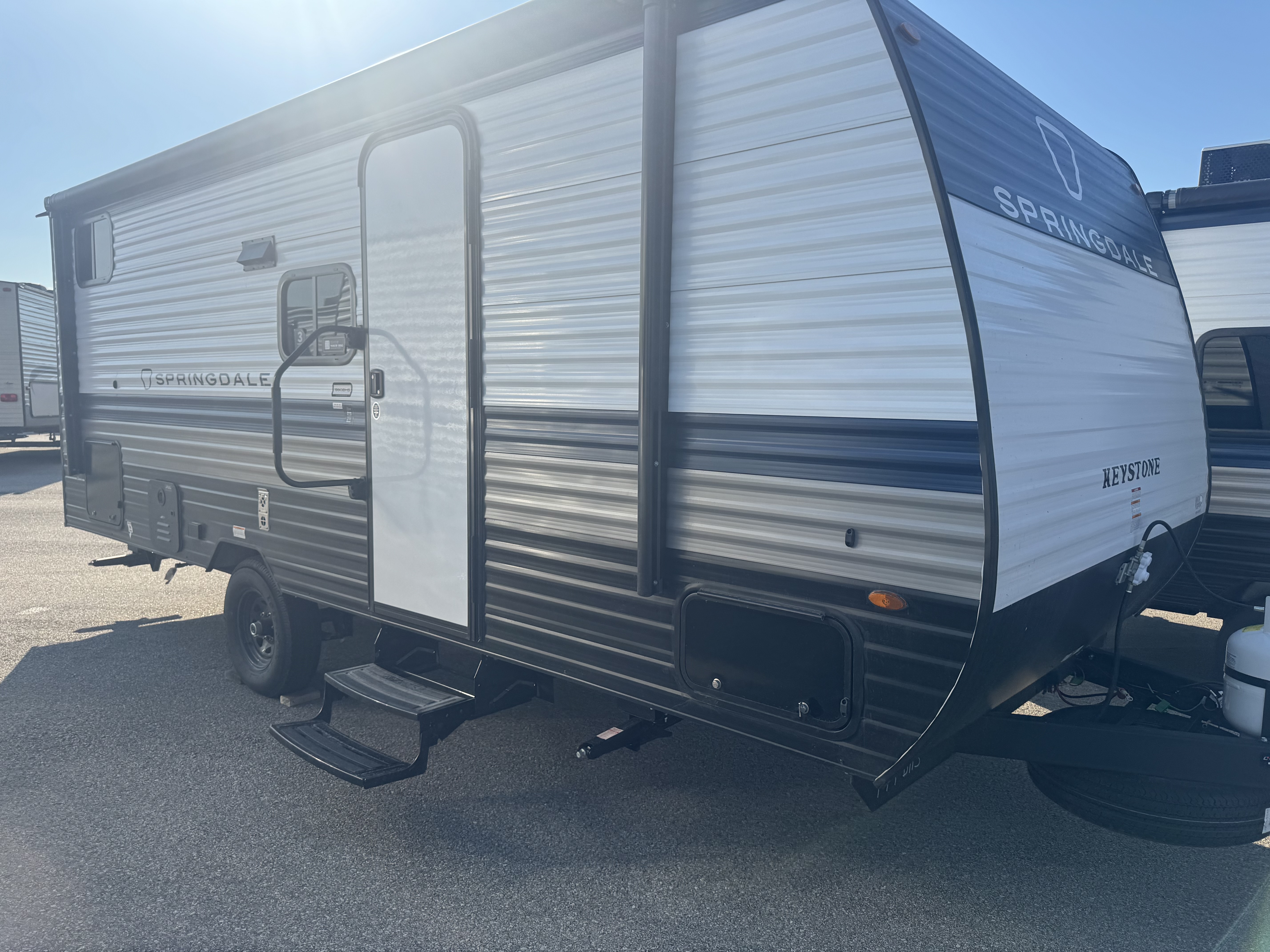 NEW 2027 Keystone SPRINGDALE 1990BHS - American RV