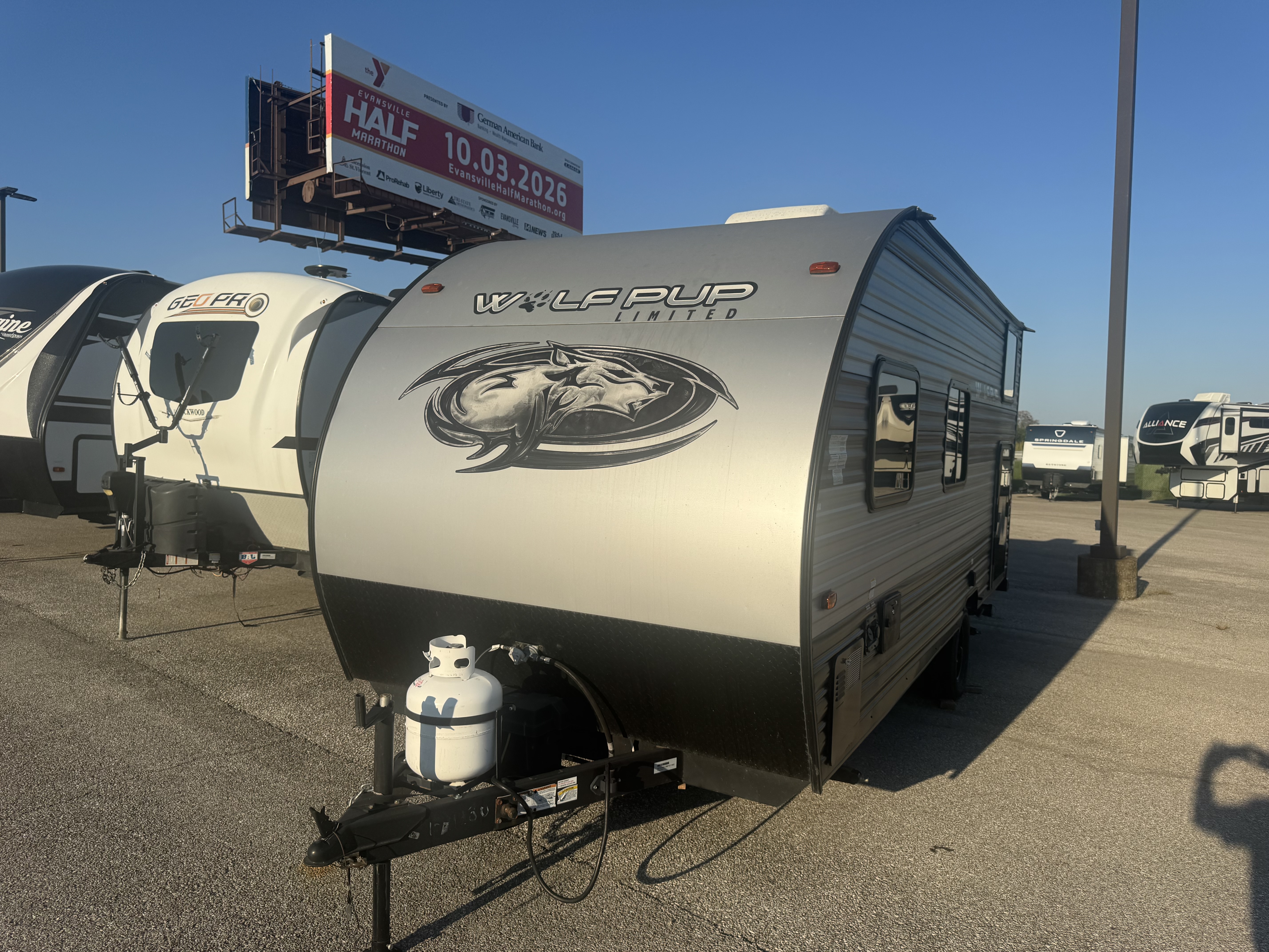 USED 2021 Forest River CHEROKEE WOLF PUP 16BHS - American RV