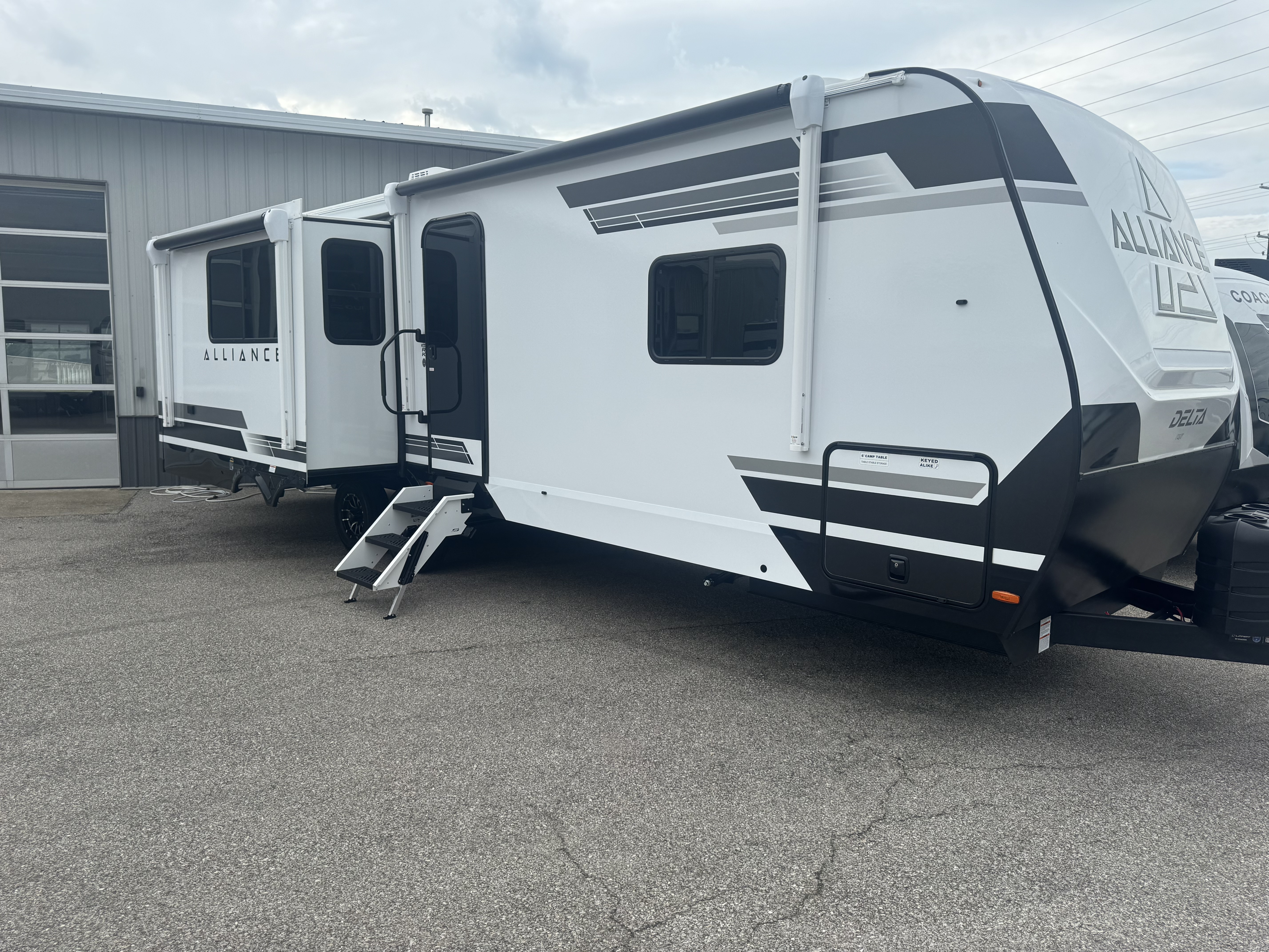 NEW 2027 Alliance Rv DELTA 284RK - American RV