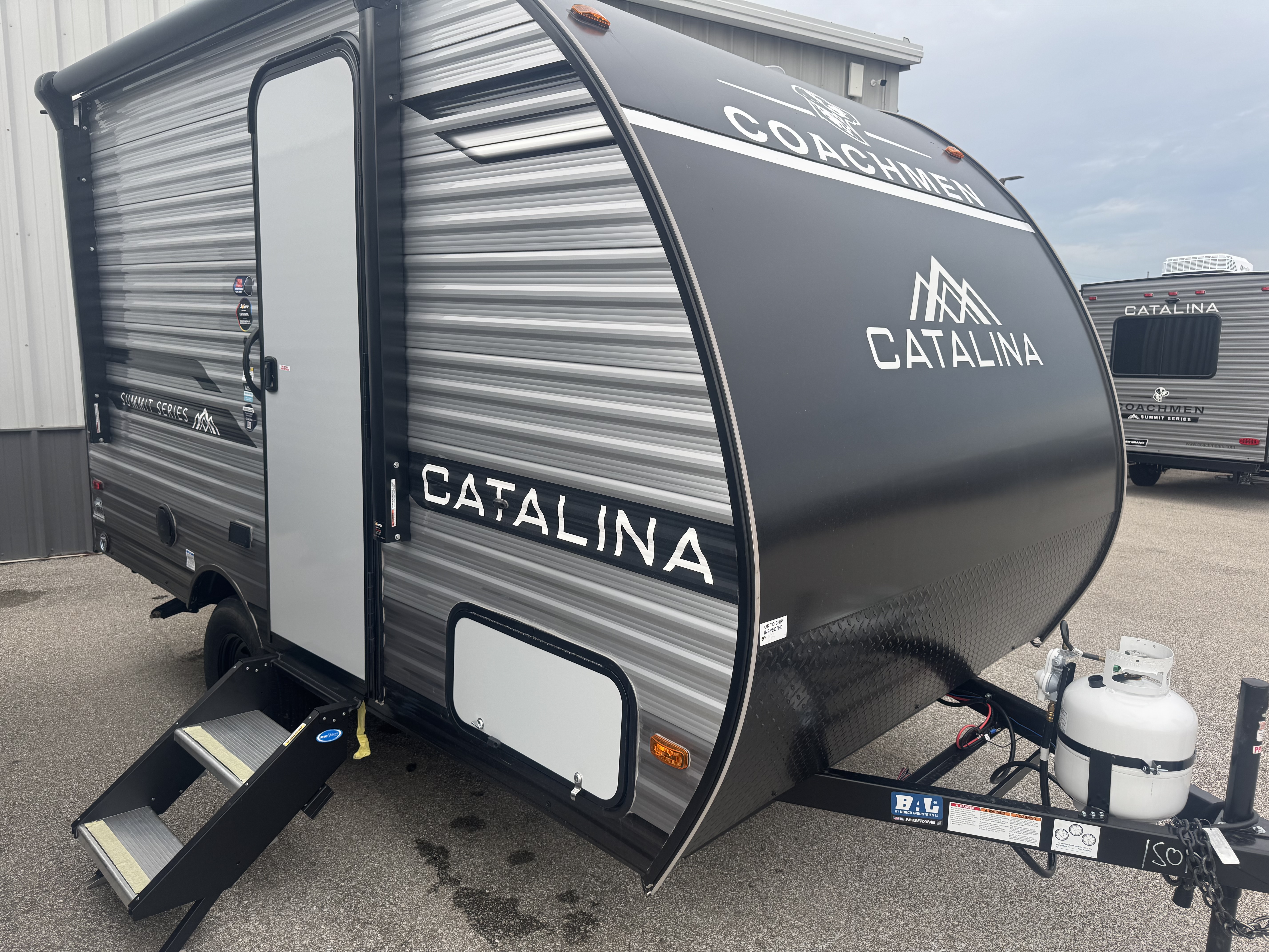 NEW 2027 Coachmen CATALINA SUMMIT 134RKX - American RV