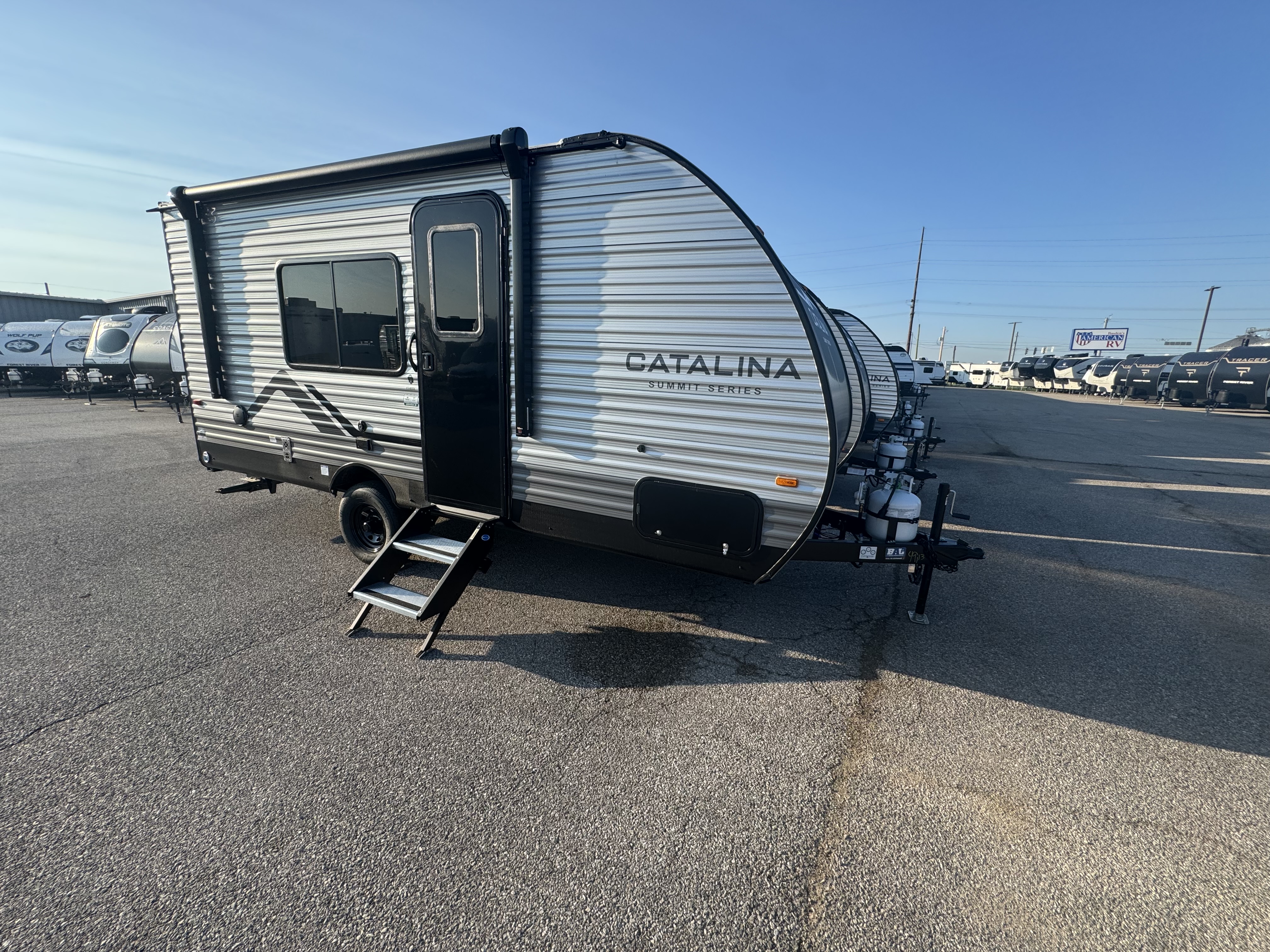 NEW 2027 Coachmen CATALINA SUMMIT 154RBX
