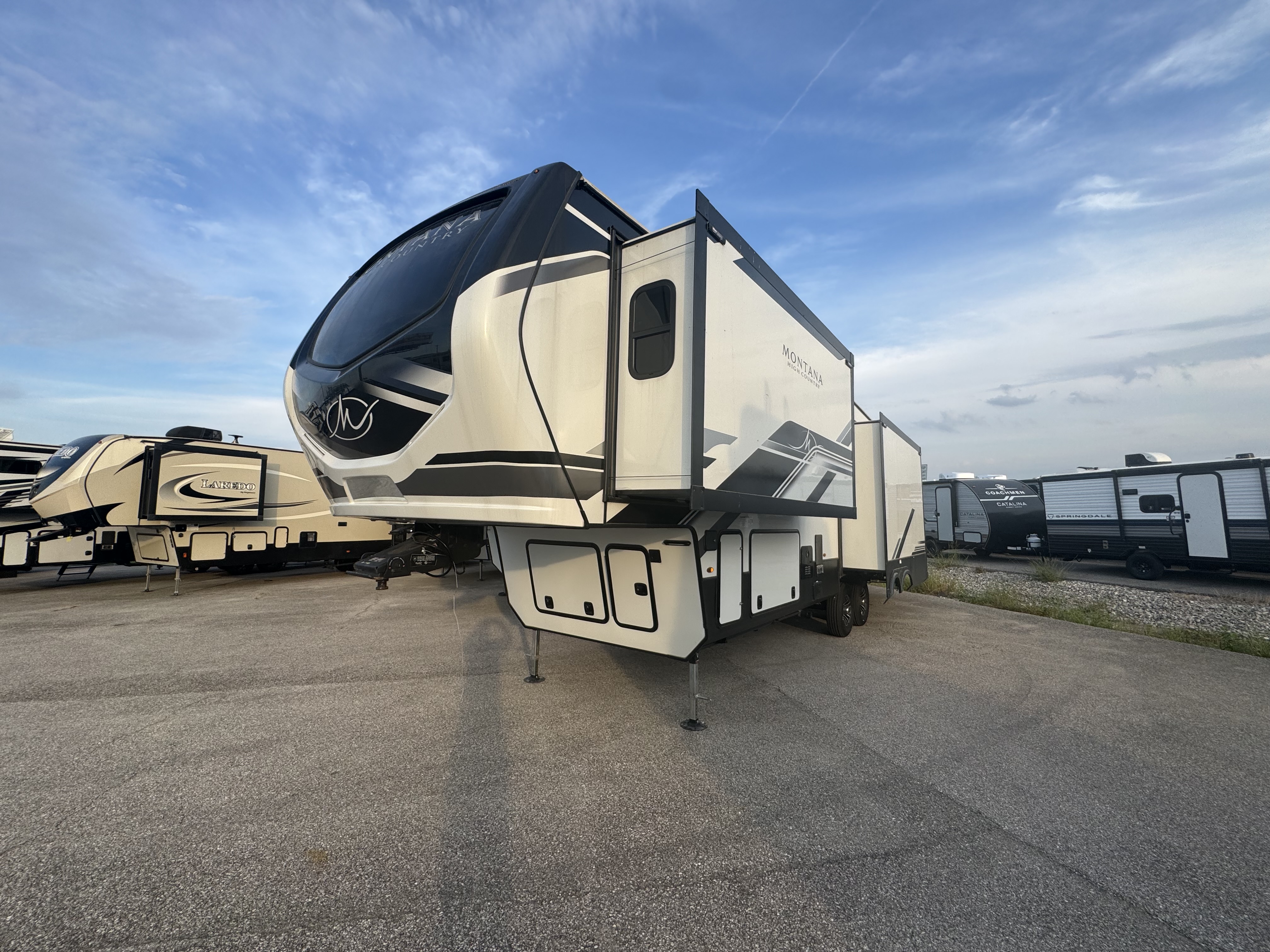 USED 2025 Keystone MONTANA HIGH COUNTRY 295RL - American RV
