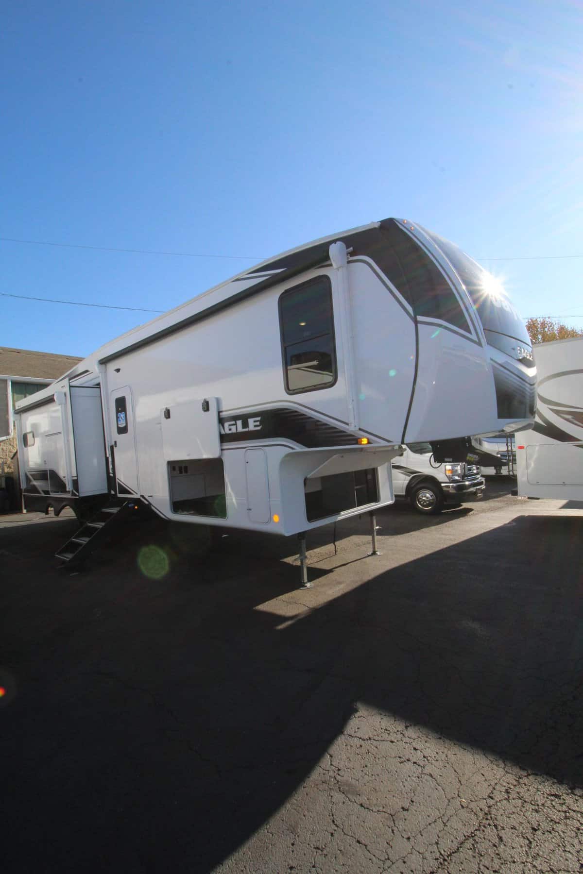 NEW 2024 Jayco Eagle 319MLOK Hazelwood, MO