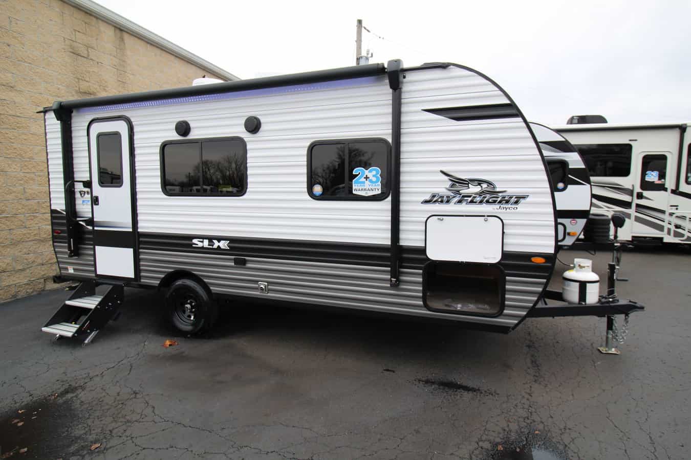 NEW 2024 Jayco Jay Flight SLX 195RB Hazelwood, MO