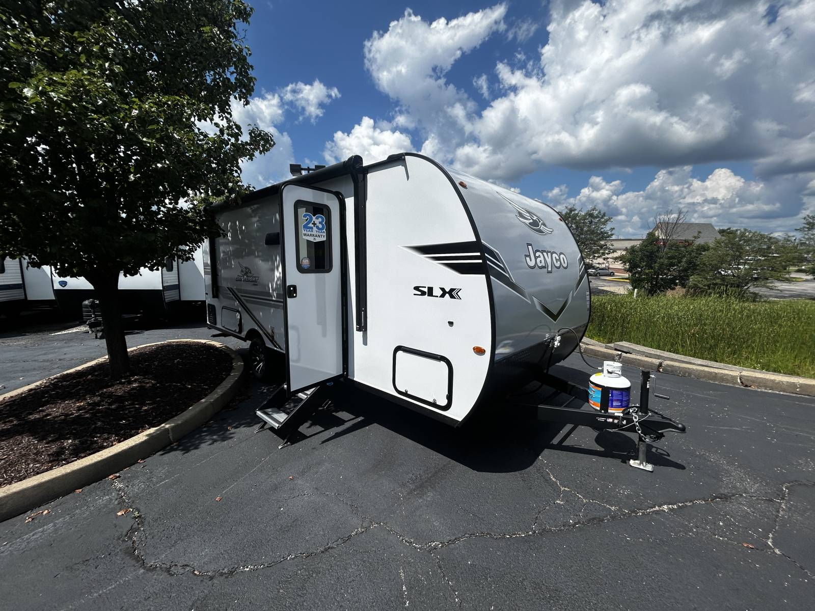 2026 Jayco Jay Flight SLX 197MB Fully Loaded - Apache Village RV Center