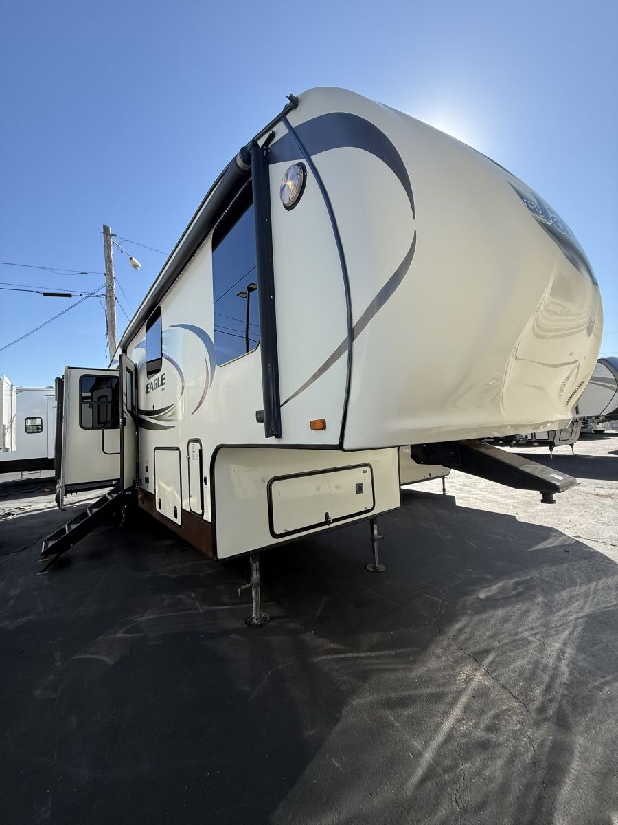 2015 Jayco Eagle 321RSTS - Apache Village RV Center