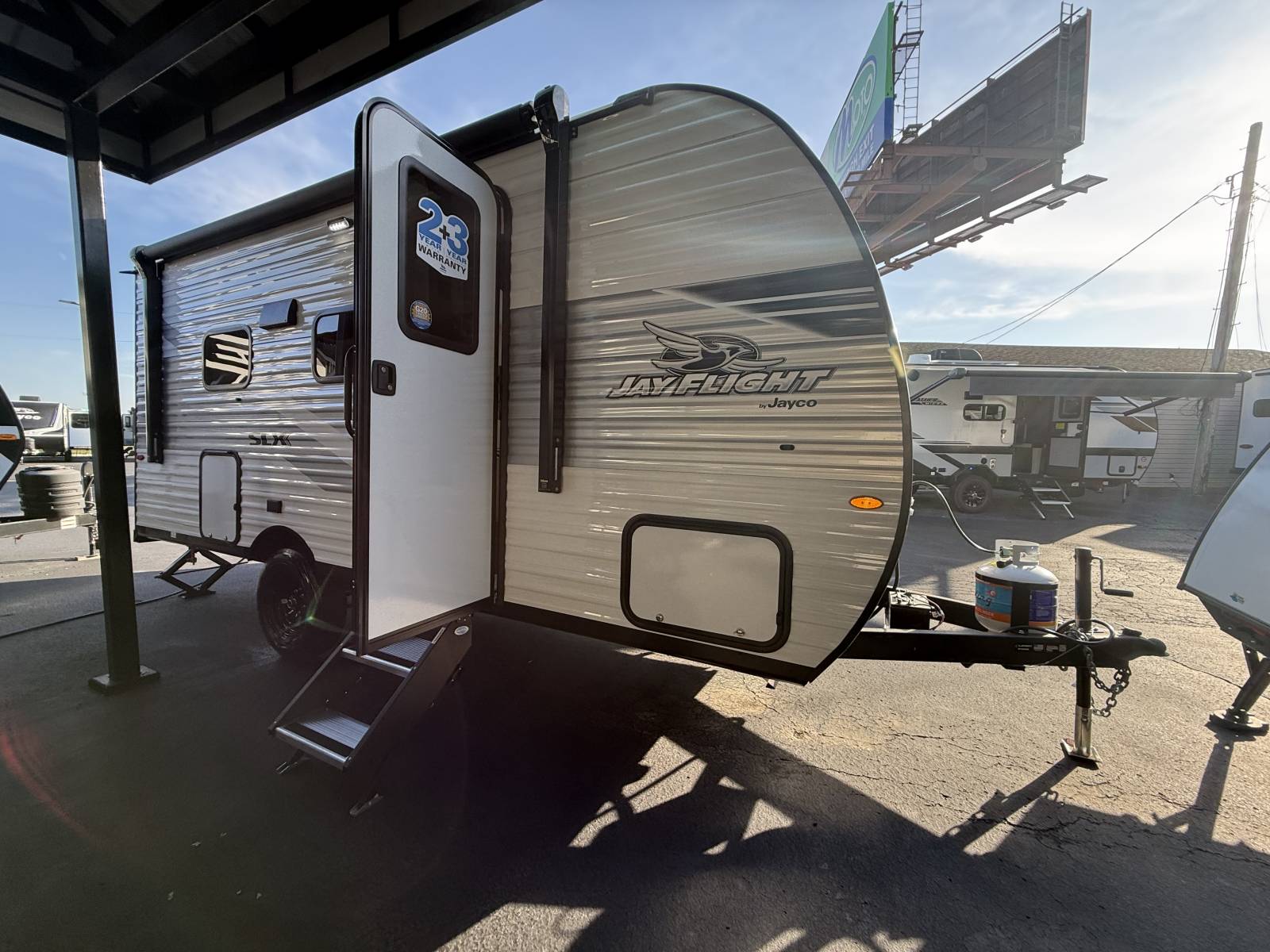 2026 Jayco Jay Flight SLX 160LK - Apache Village RV Center